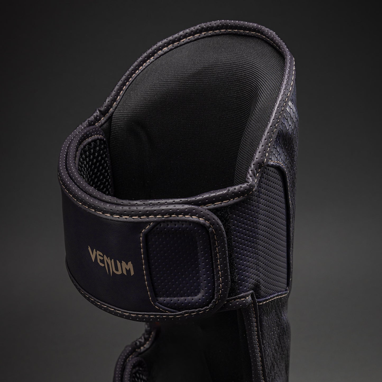 Venum Impact Evo 护胫 – 深紫色