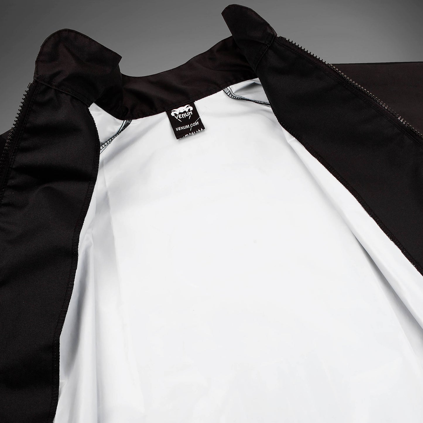 Venum Sauna Suit Giant – 黑色