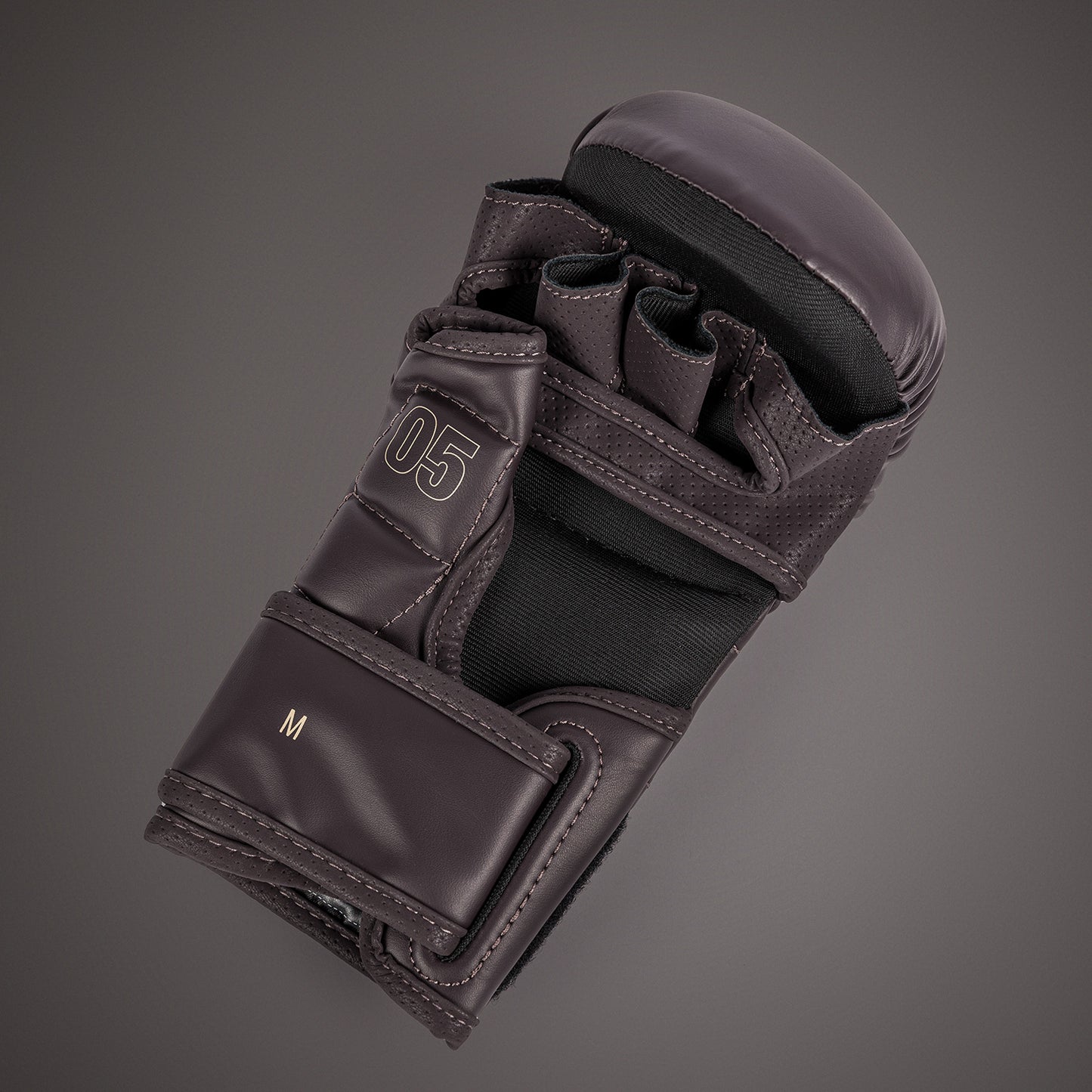 Venum Impact Evo MMA实战手套 – 巧克力色