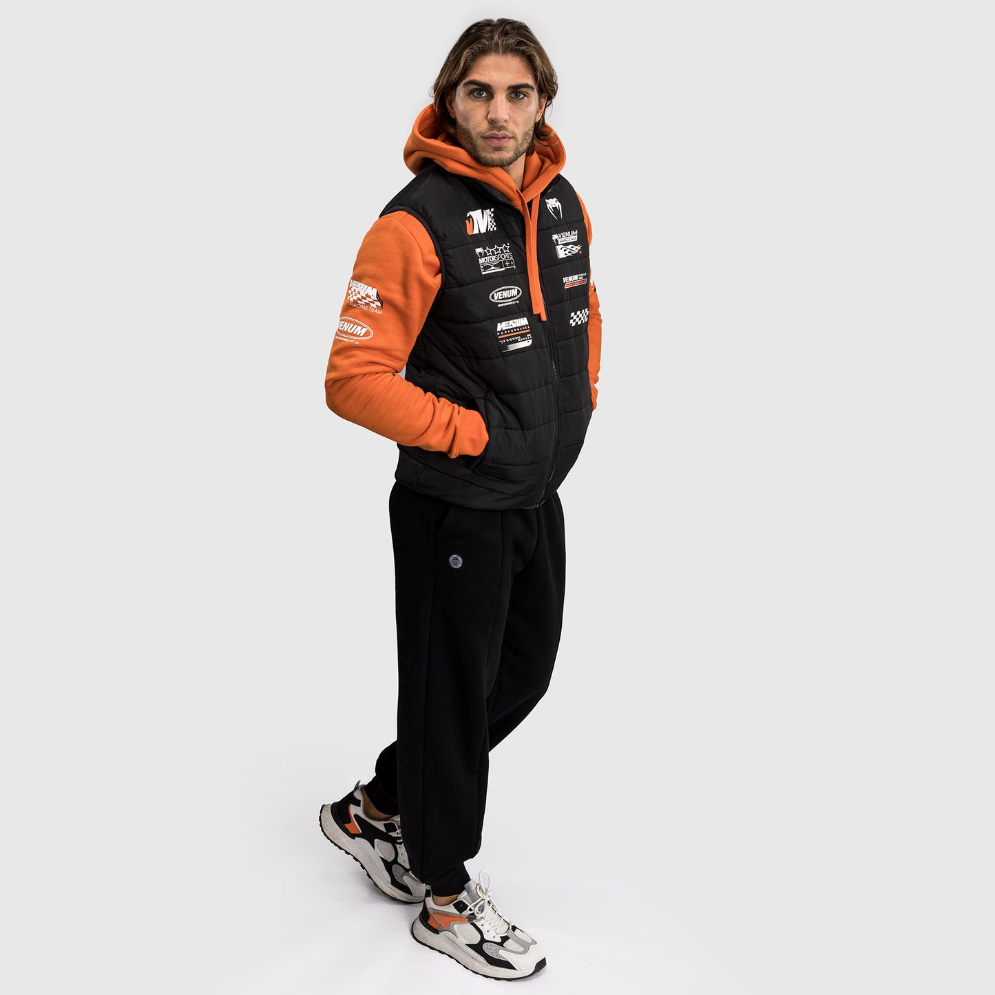 Venum Motorsport 羽绒服 – 深黑色