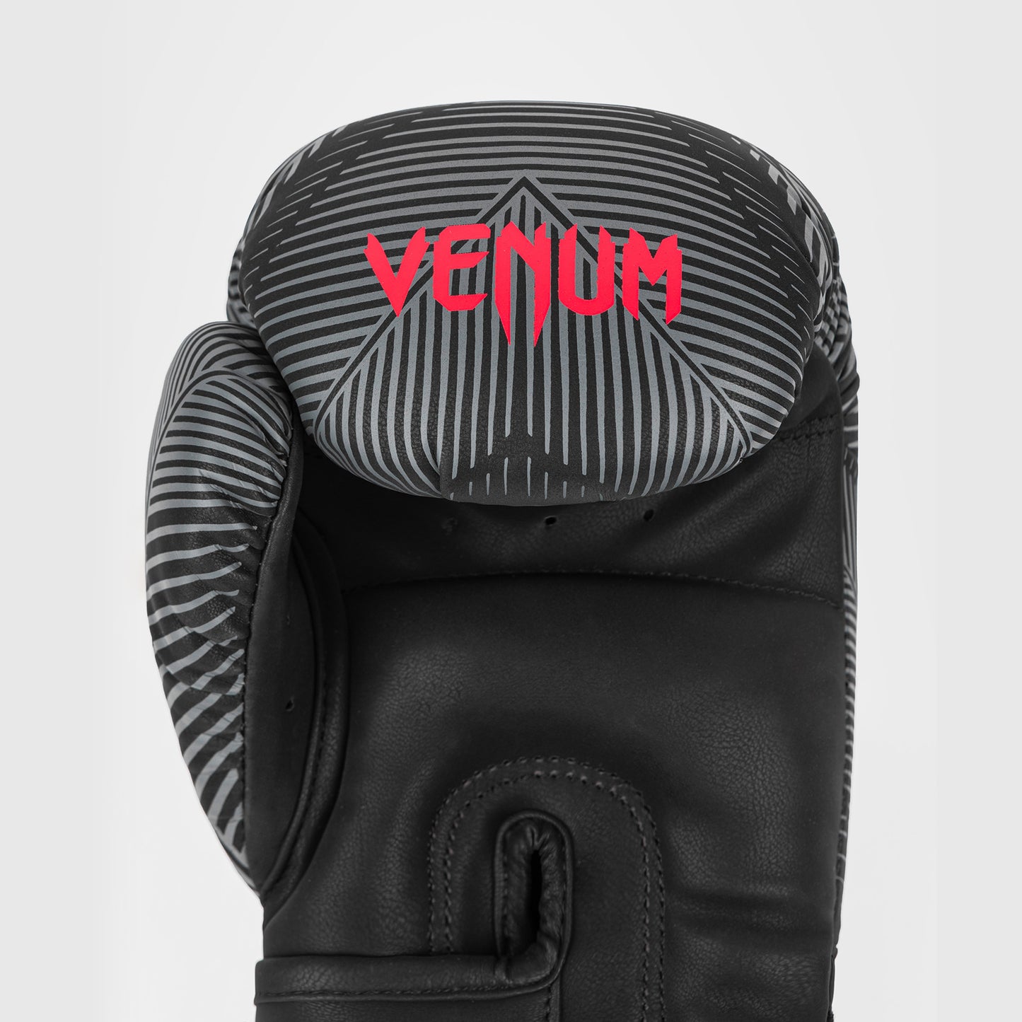 Venum Phantom 拳击手套 – 黑色/红色