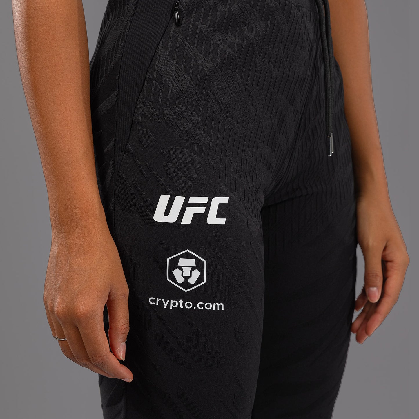 UFC Fusion by Venum Authentic Fight Night 女士款长裤 – 黑色