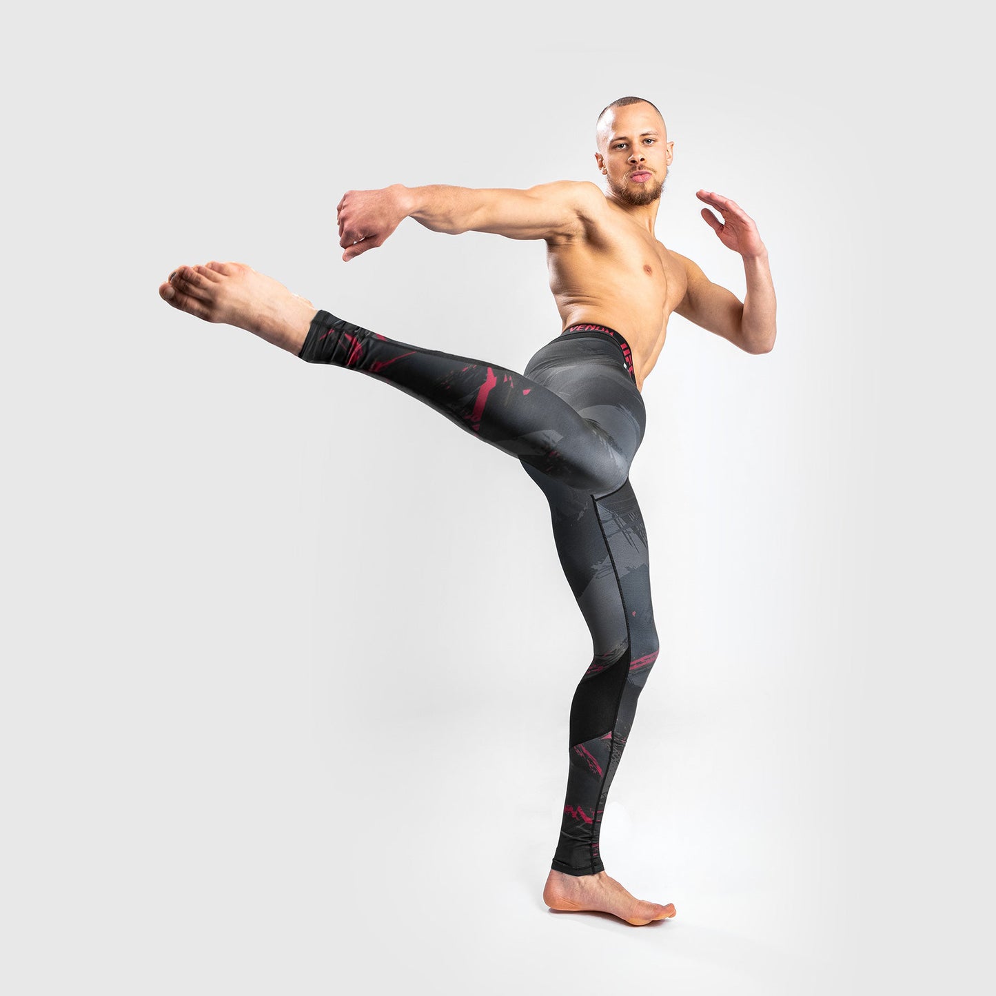 UFC Venum Authentic Fight Week 男士 2.0 紧身衣 – 黑色