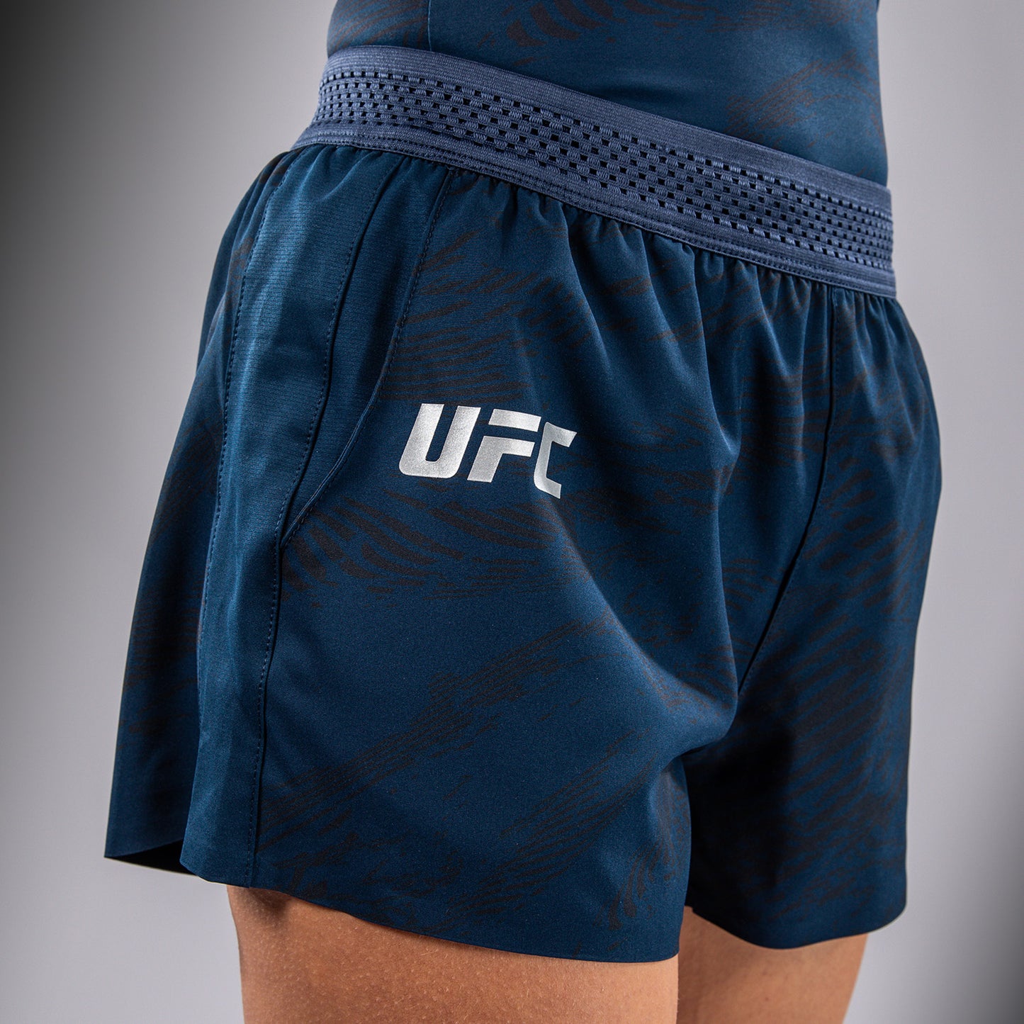 UFC Fusion by Venum Fight Week 女士性能短裤 – 海洋蓝