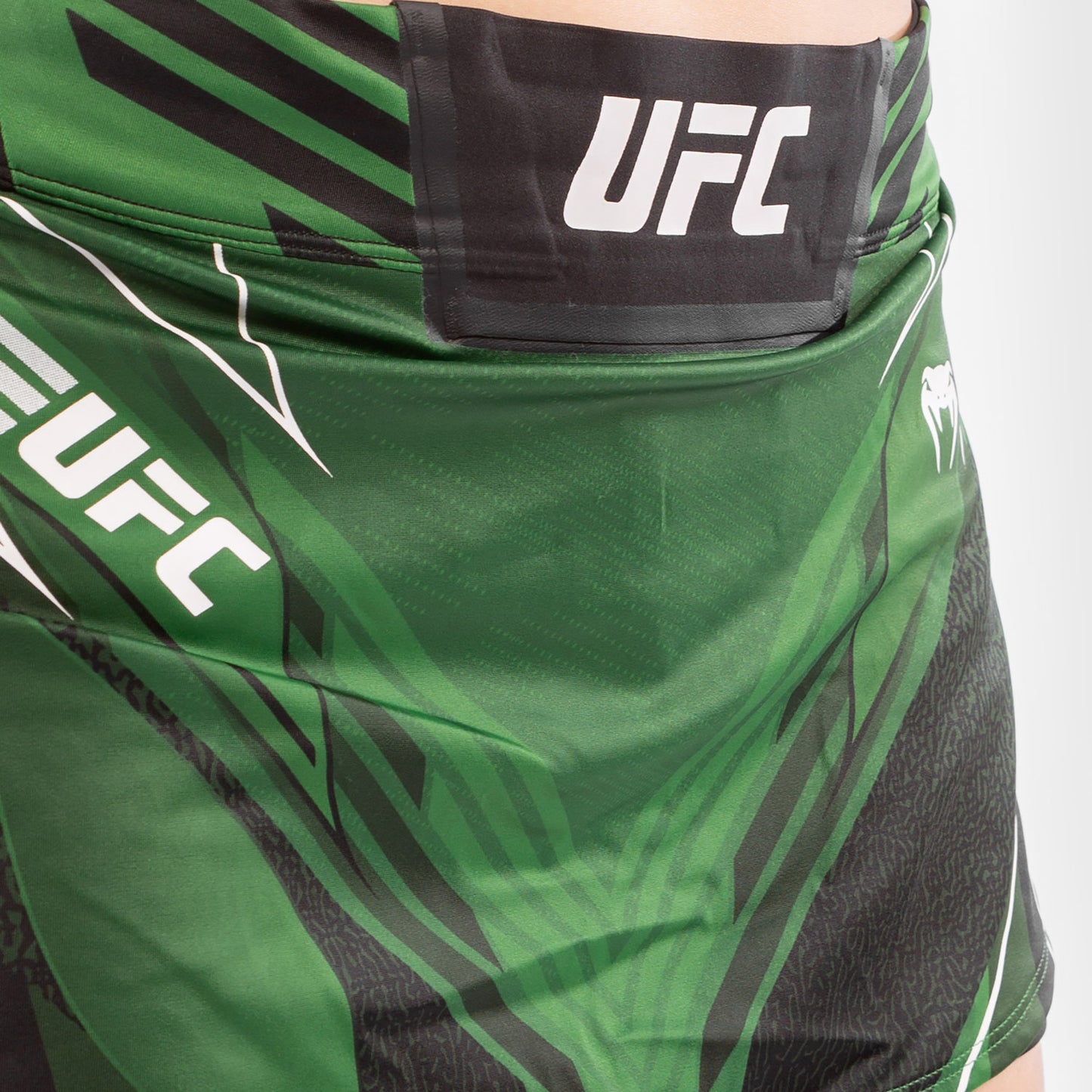 UFC Venum Authentic Fight Night 女士格斗短裙 – 绿色