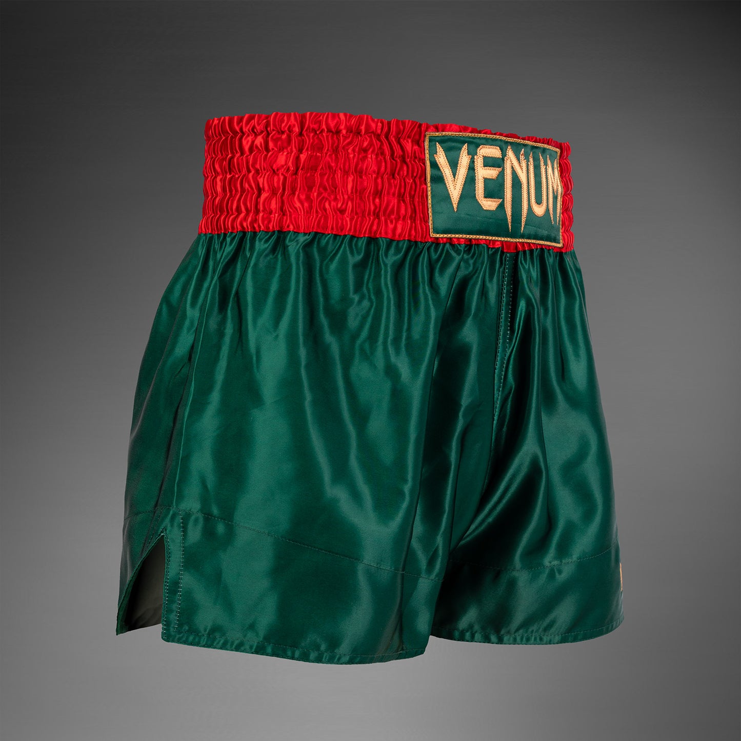 Venum Classic 泰拳短裤 – 深森林绿色