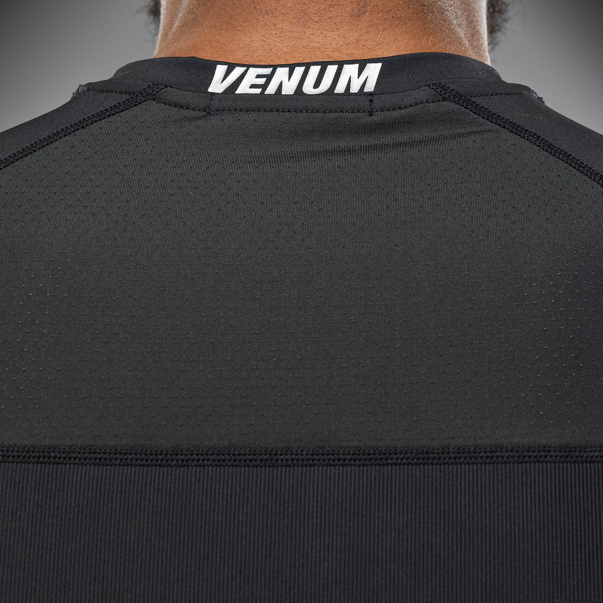 Venum x Polaris Dry Tech T恤 – 黑色/风暴灰