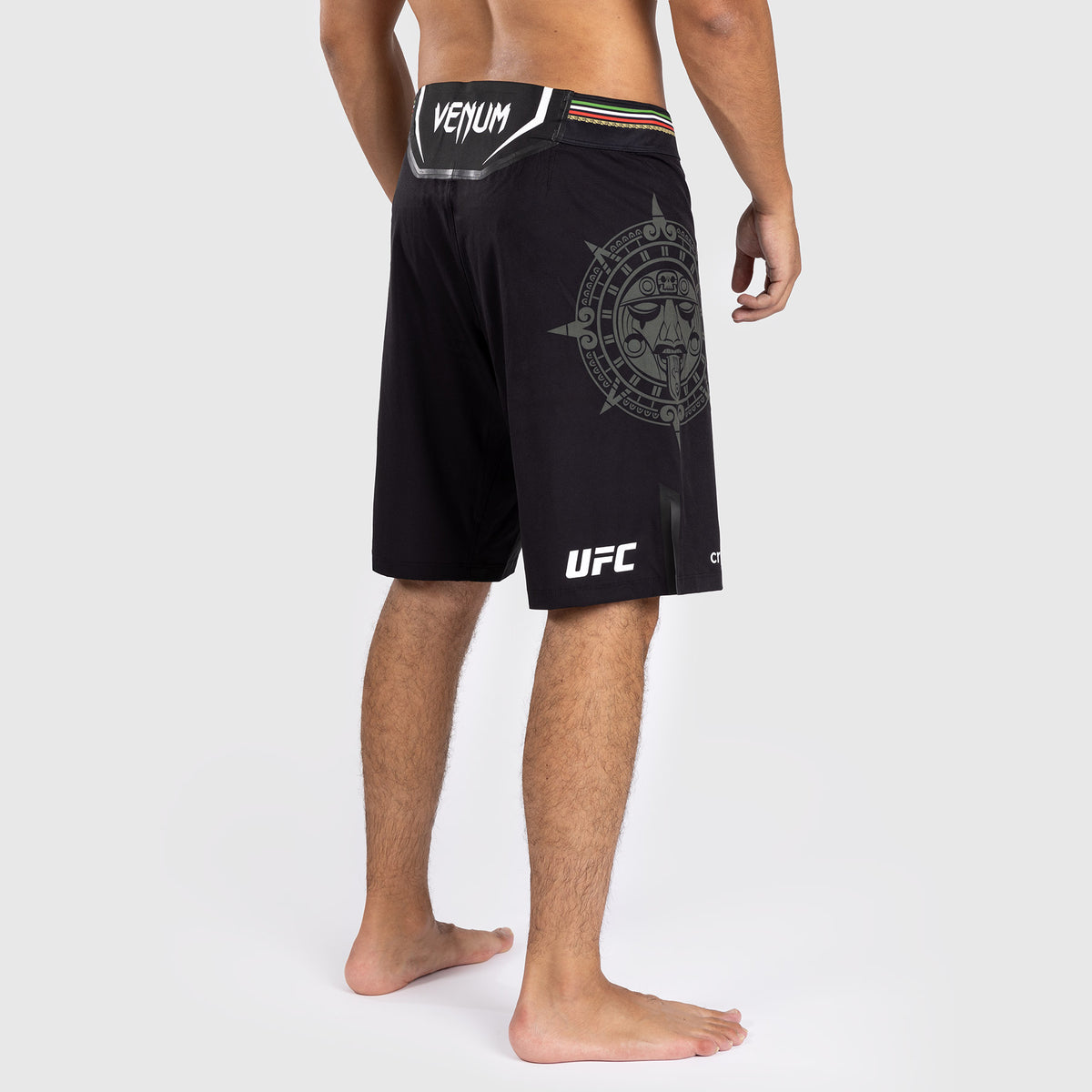 Noche UFC By Venum Authentic Fight Night 男士格斗短裤 – 长款 – 黑色