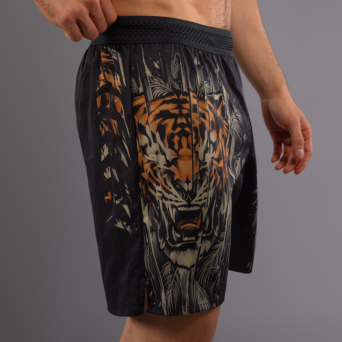 Venum Tiger 男士训练短裤 – 黑色/荧光橙