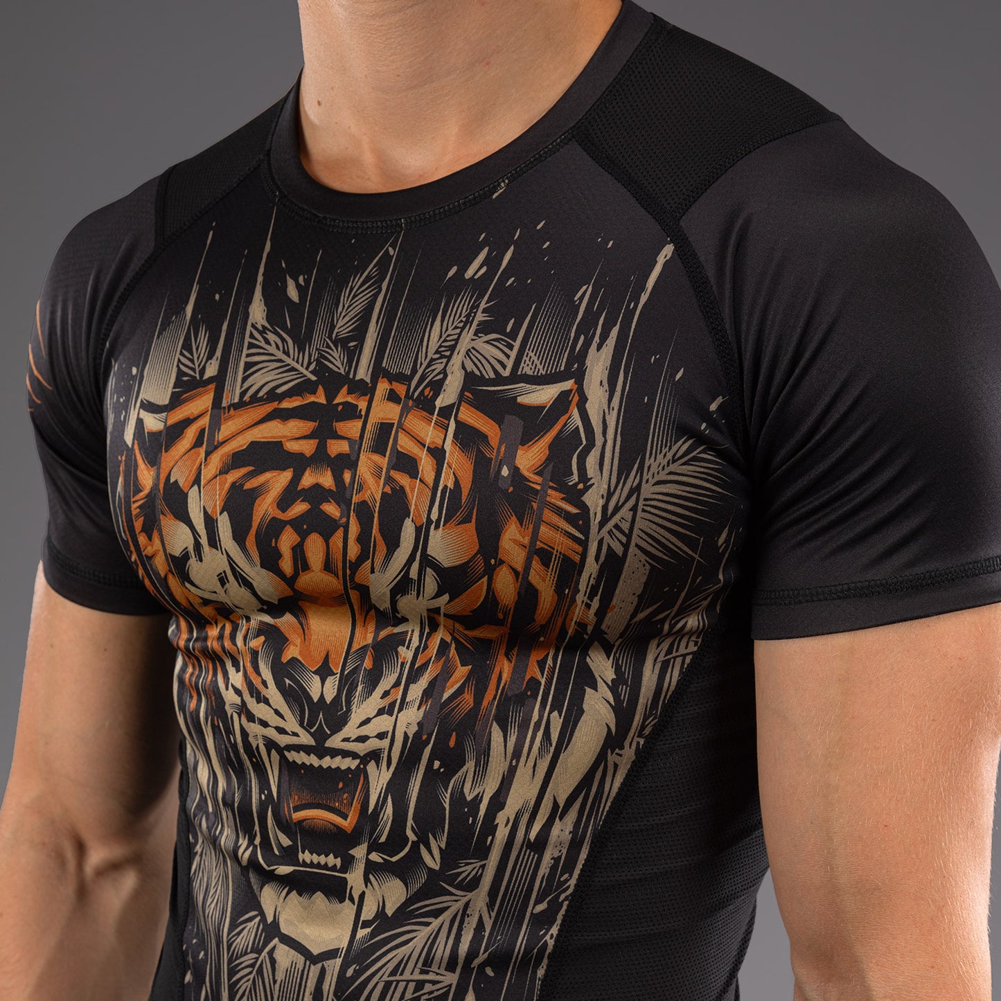 Venum Tiger 男士短袖紧身防磨衣 – 黑色/荧光橙