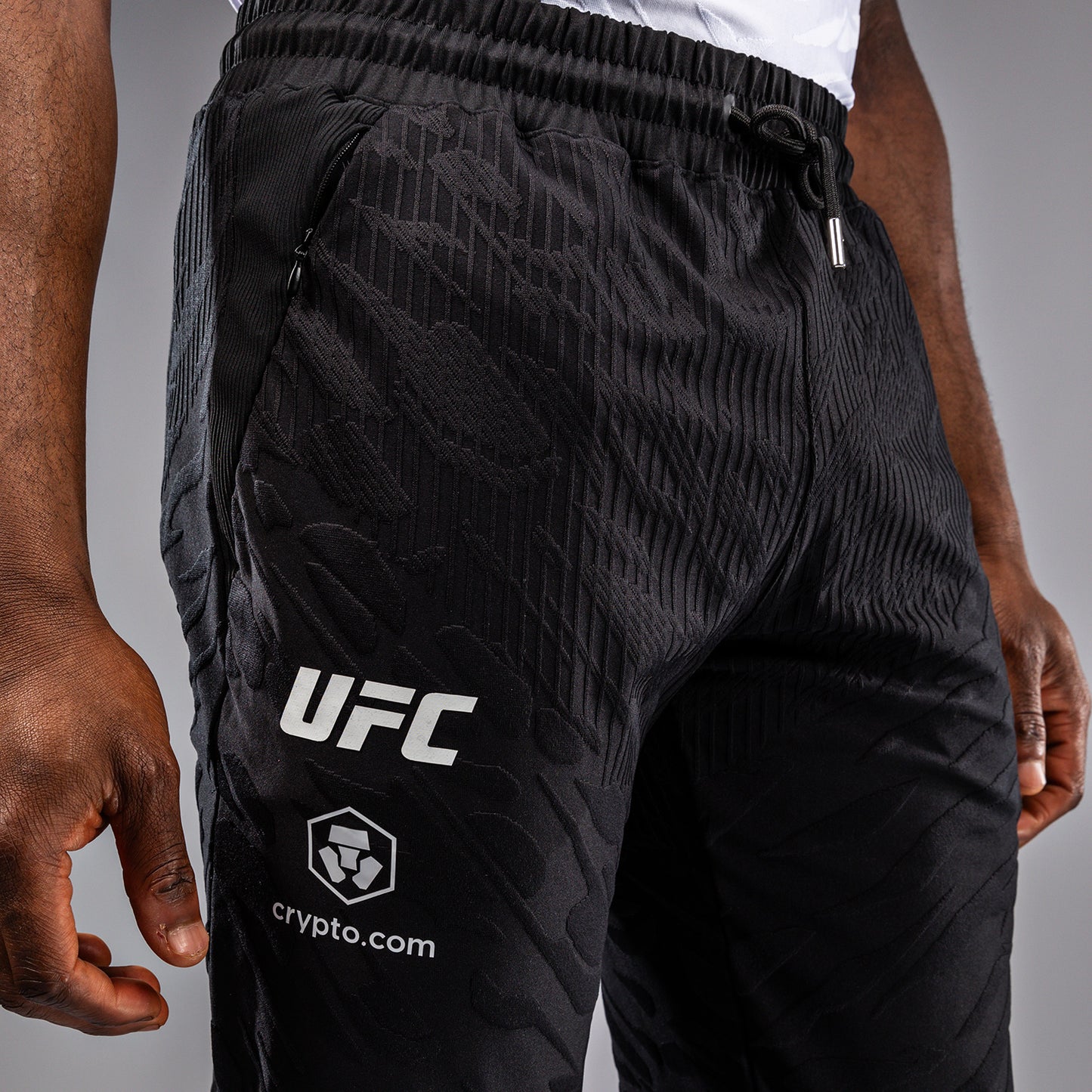 UFC Fusion by Venum Authentic Fight Night 男士款走秀长裤 – 黑色