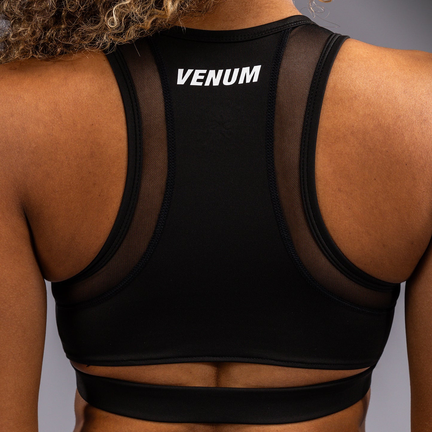 Venum Aero XT 运动内衣 – 黑色