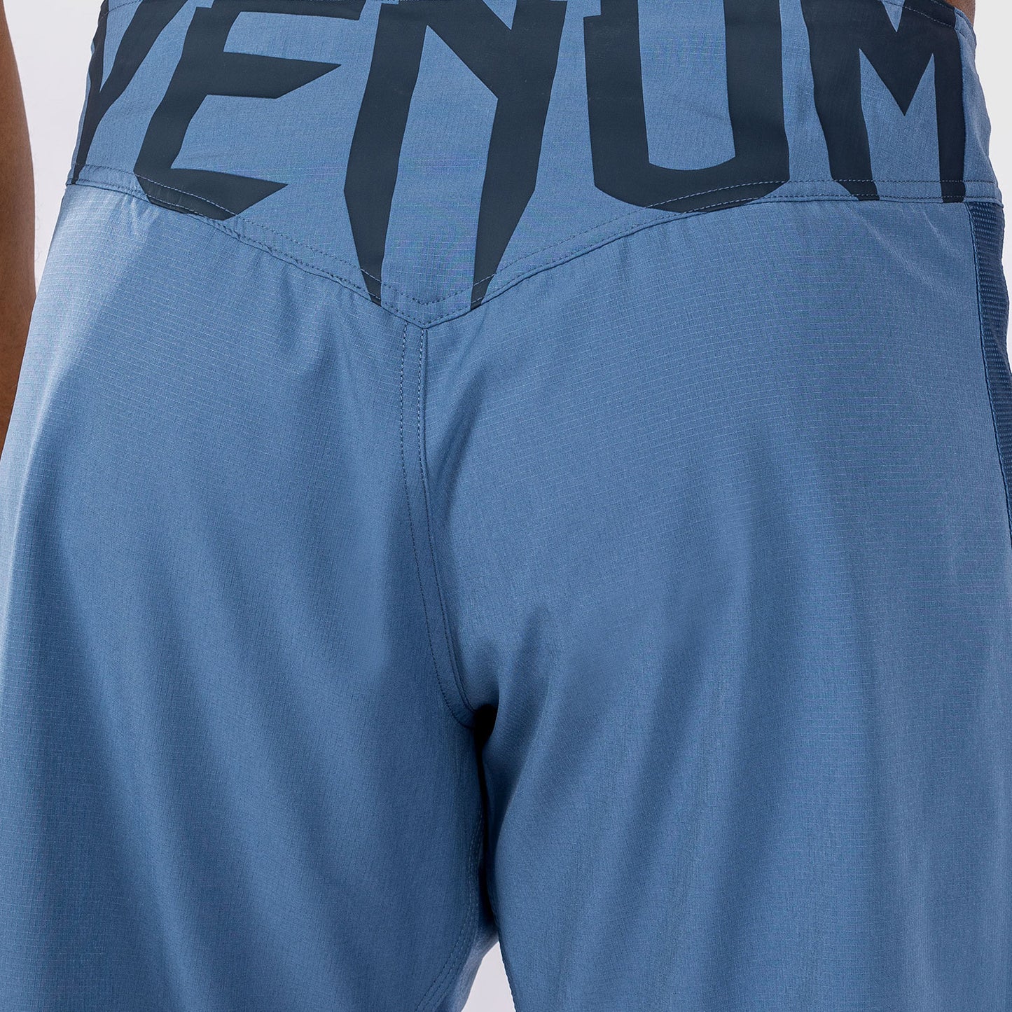 Venum Light 5.0 格斗短裤 – 蓝色/白色