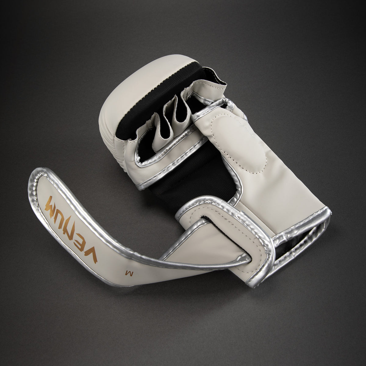 Venum Contender 1.5 对练手套 - 象牙白/金色