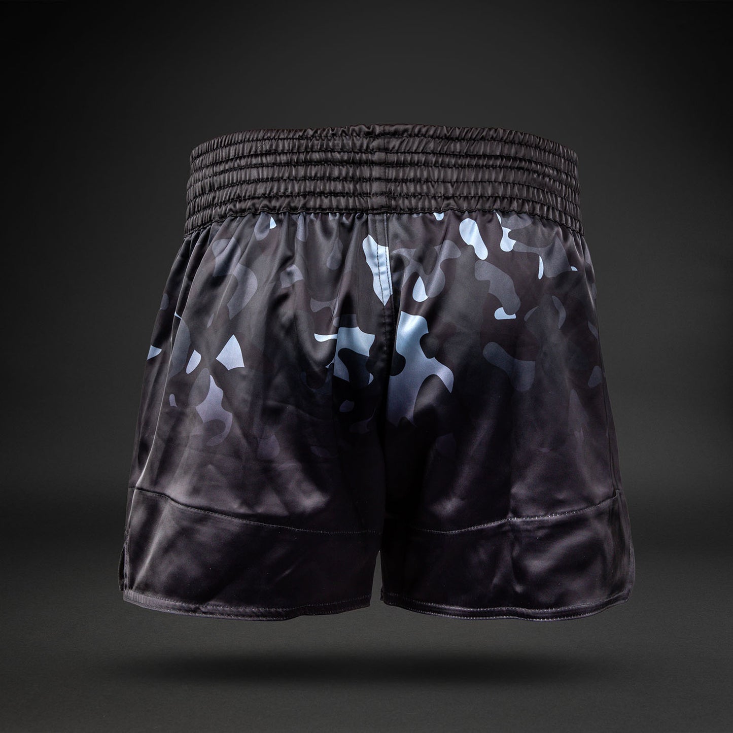 Venum Classic 泰拳短裤 – 黑色迷彩/橙色