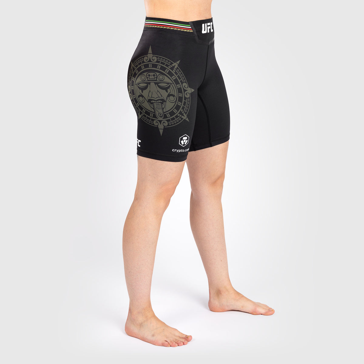 Noche UFC by Venum Authentic Fight Night 女士综合格斗短裤 – 长款 – 黑色