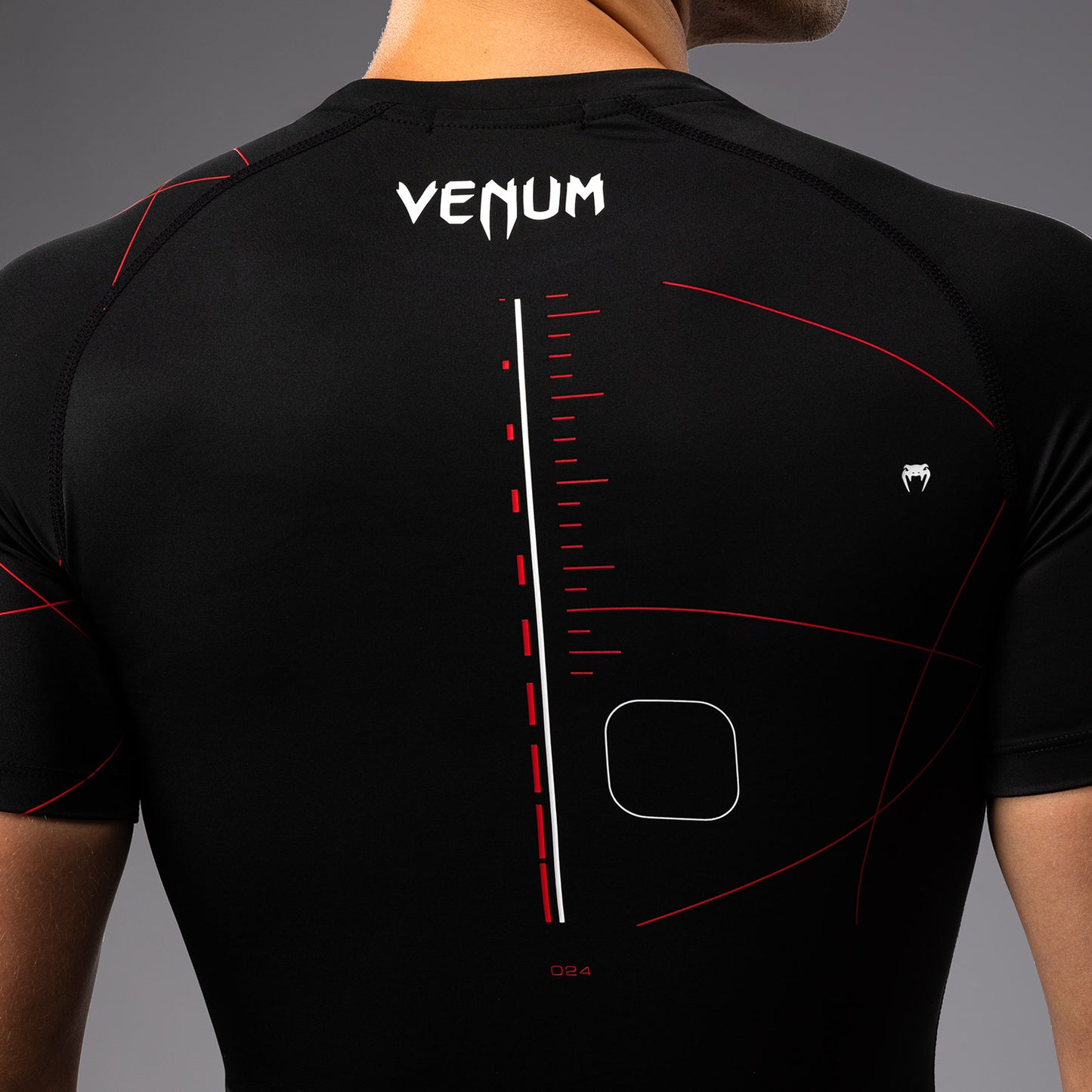 Venum Tactical XT 短袖紧身防磨衣 – 黑色/火红色