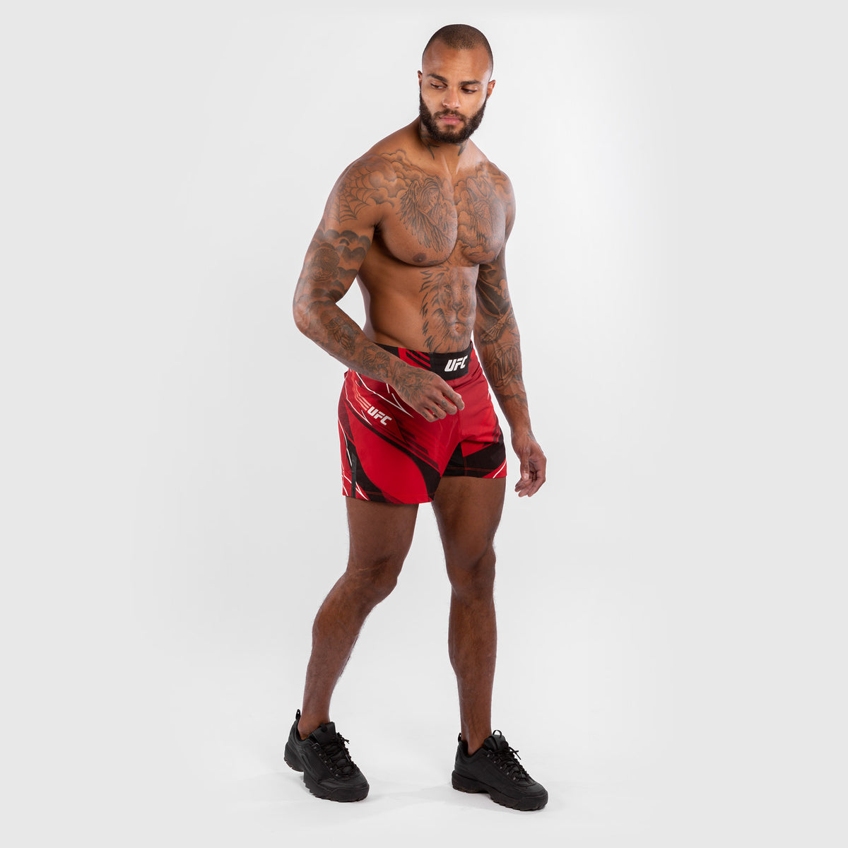 Venum UFC Authentic Fight Night 男士短裤 – 红色