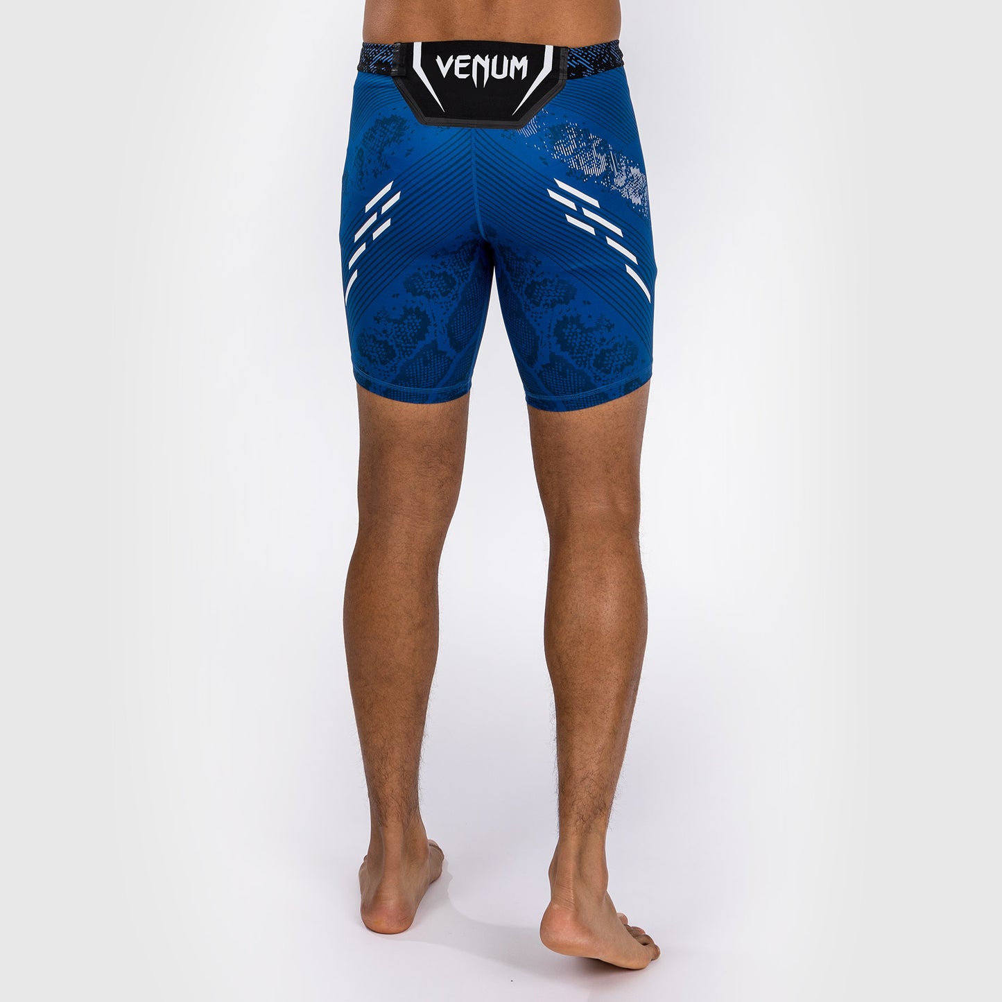 UFC Adrenaline by Venum Authentic Fight Night 男士综合格斗短裤 – 蓝色