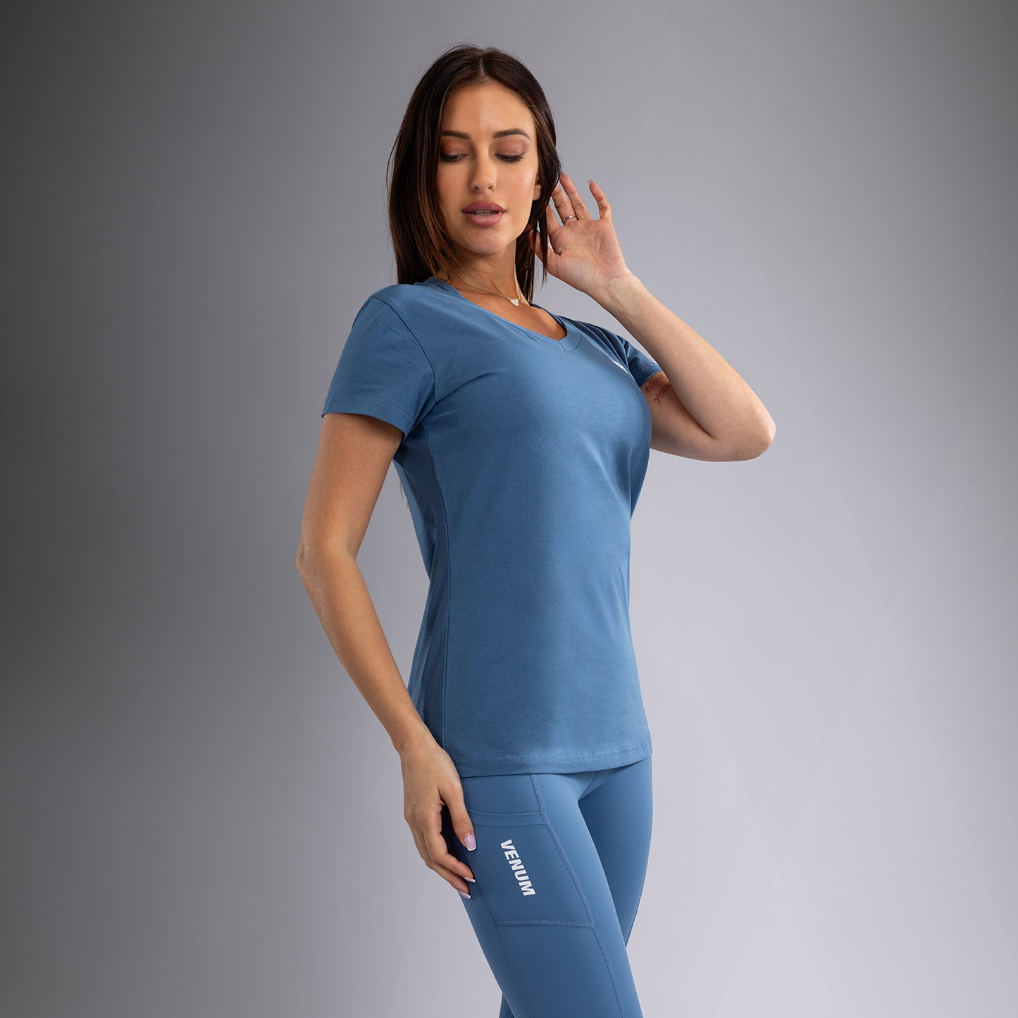 Venum Essential 女士款 T恤 – 风暴蓝
