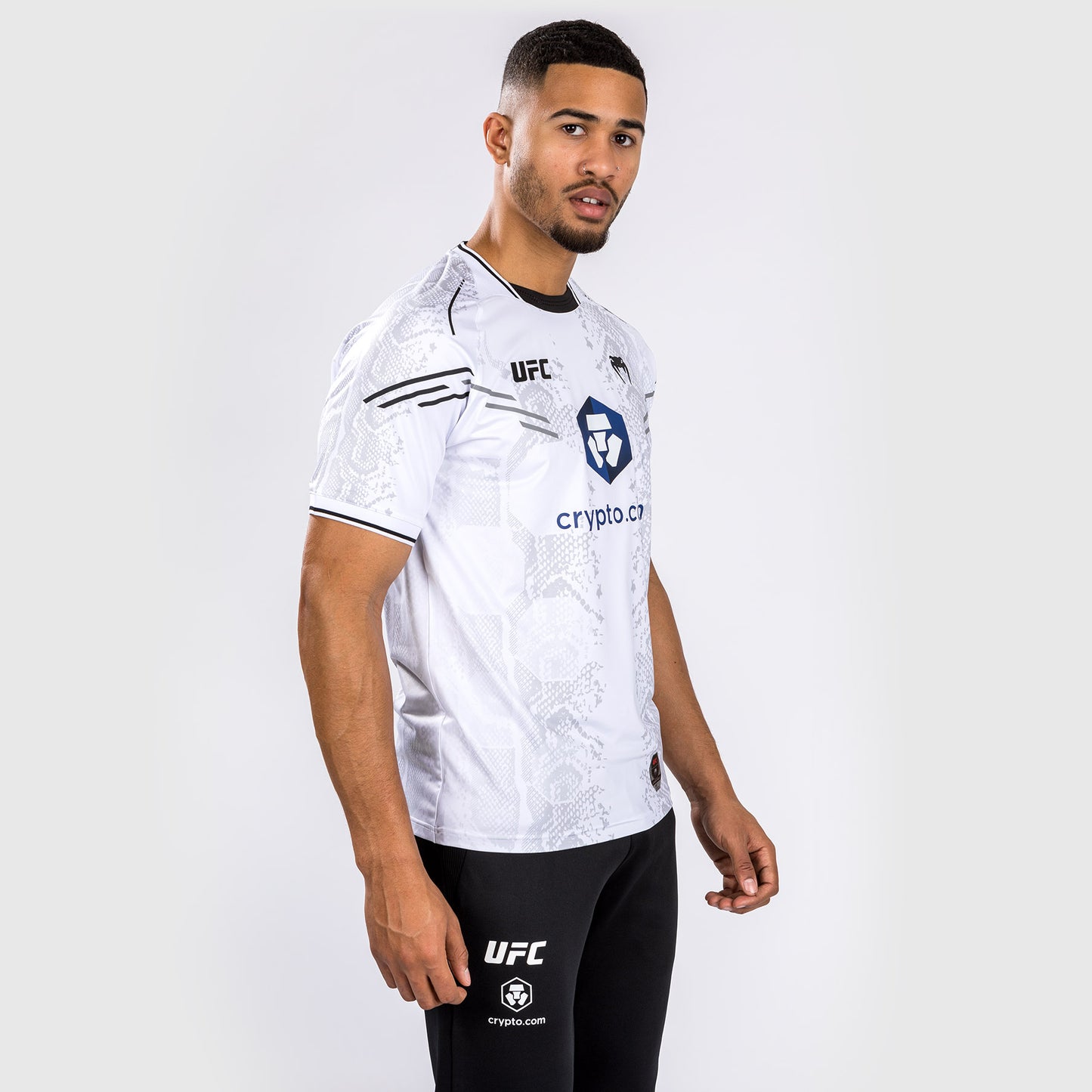 UFC Adrenaline by Venum Authentic Fight Night 男士Walkout球衣 – 白色