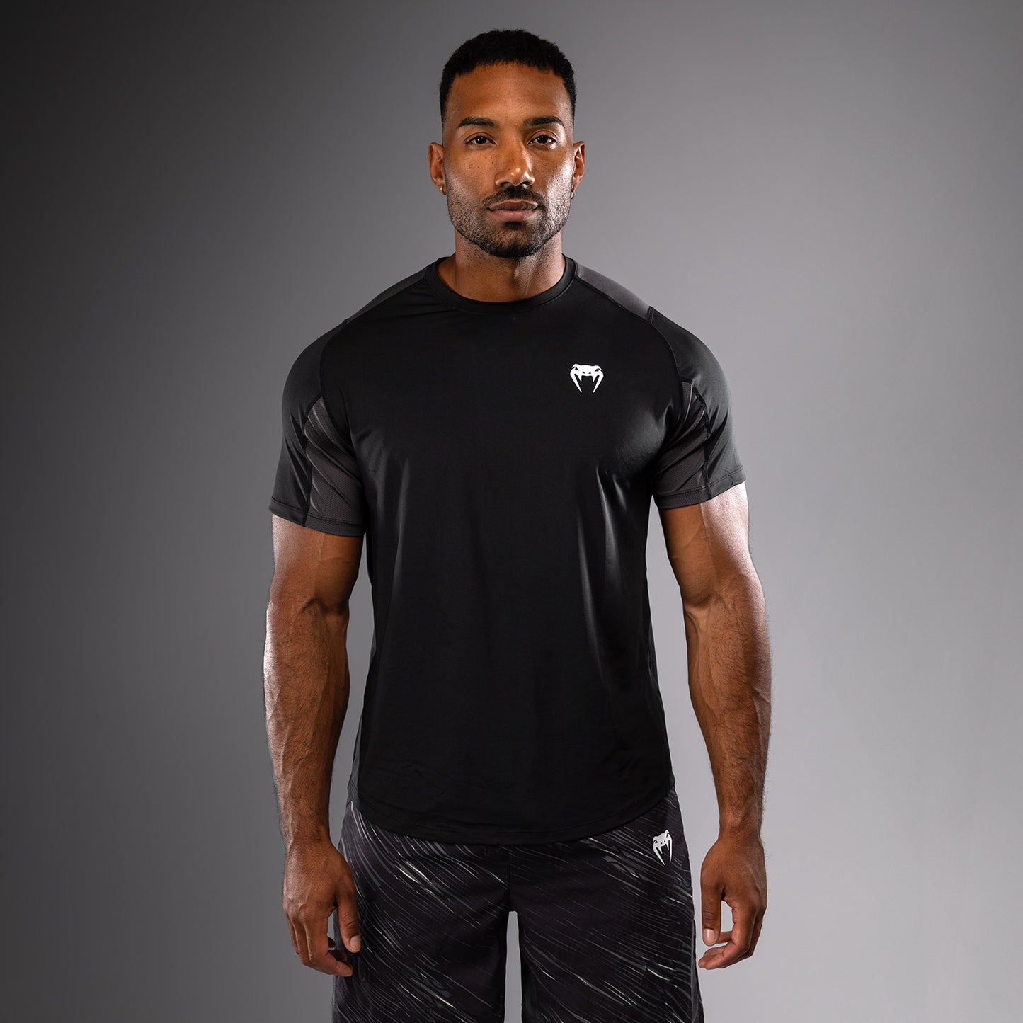 Venum Rapid Dry-Tech T恤 – 黑色/风暴灰