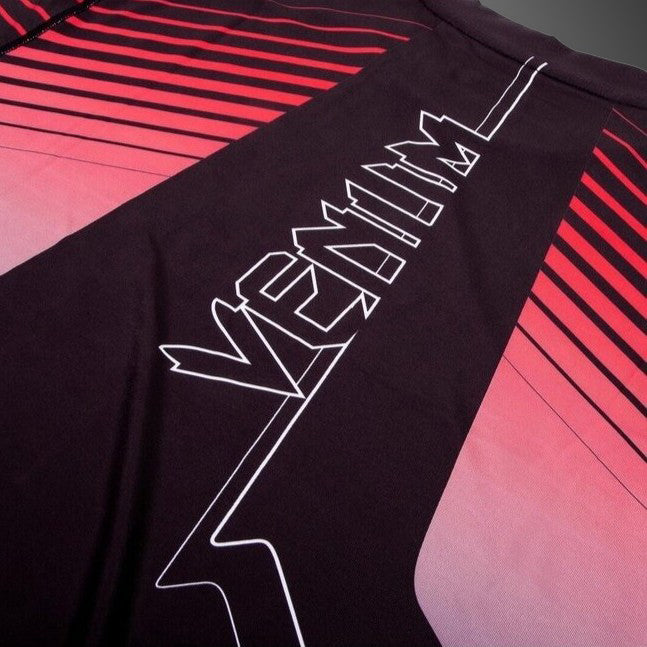 Venum Sharp 3.0 Dry-Tech T恤 – 黑色/红色