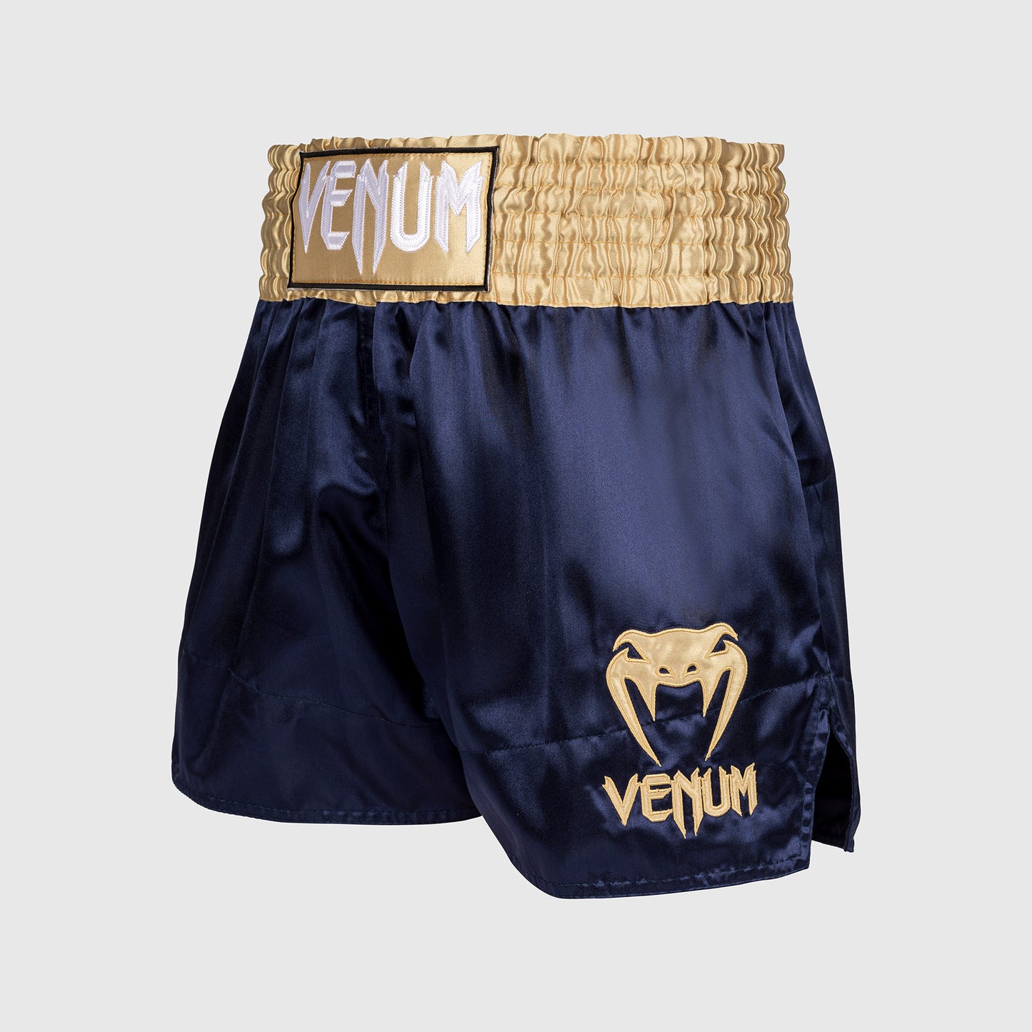 Venum Classic 泰拳短裤 – 藏青色/金色