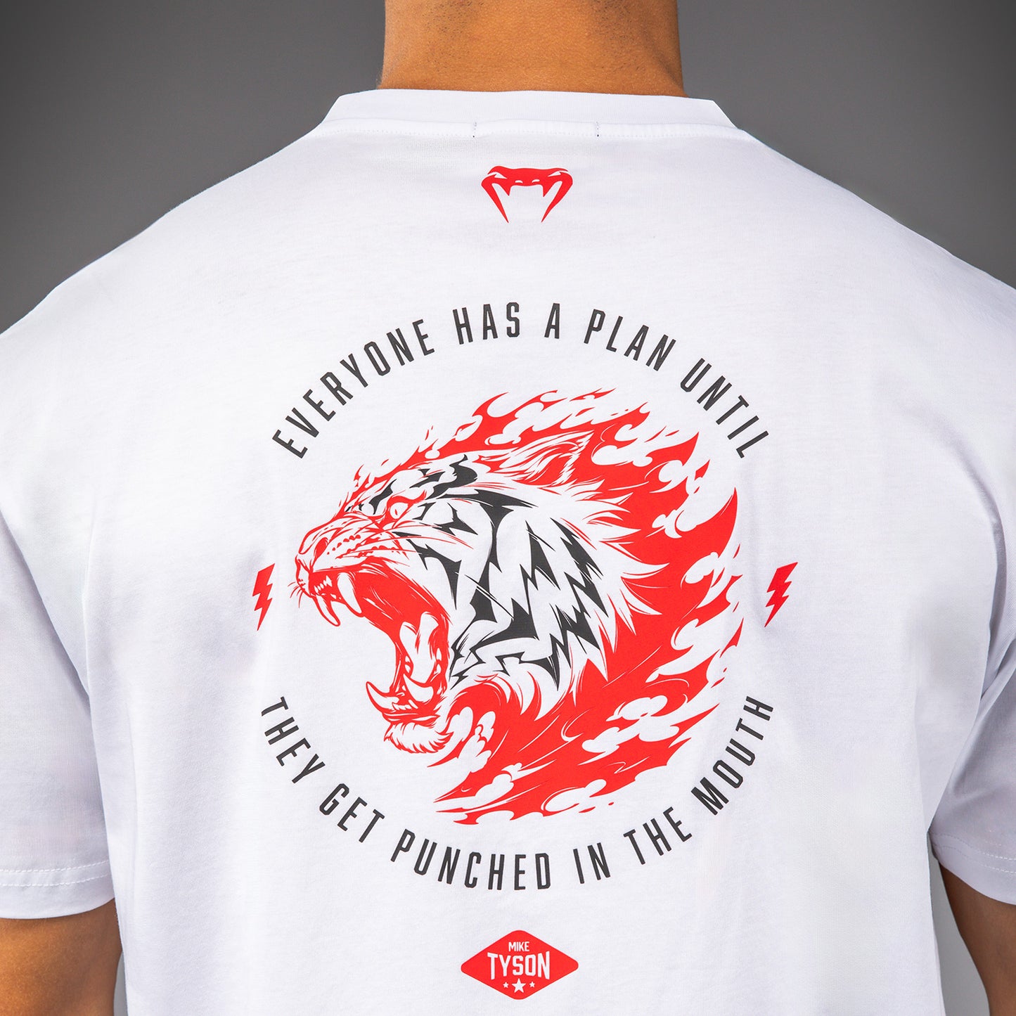 Venum x Mike Tyson:T恤–光学白色