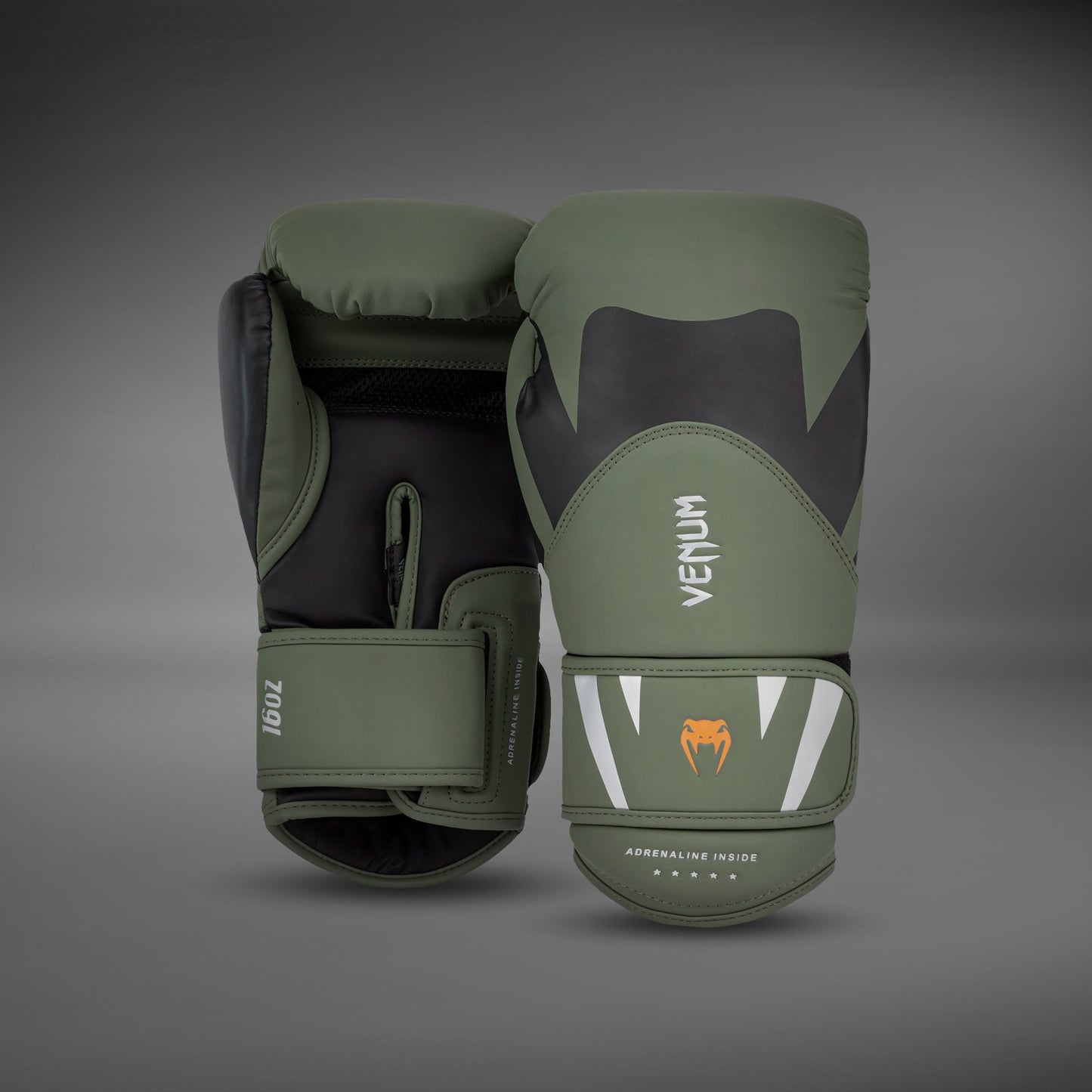 Venum Challenger 4.0 拳击手套 – 卡其色/黑色