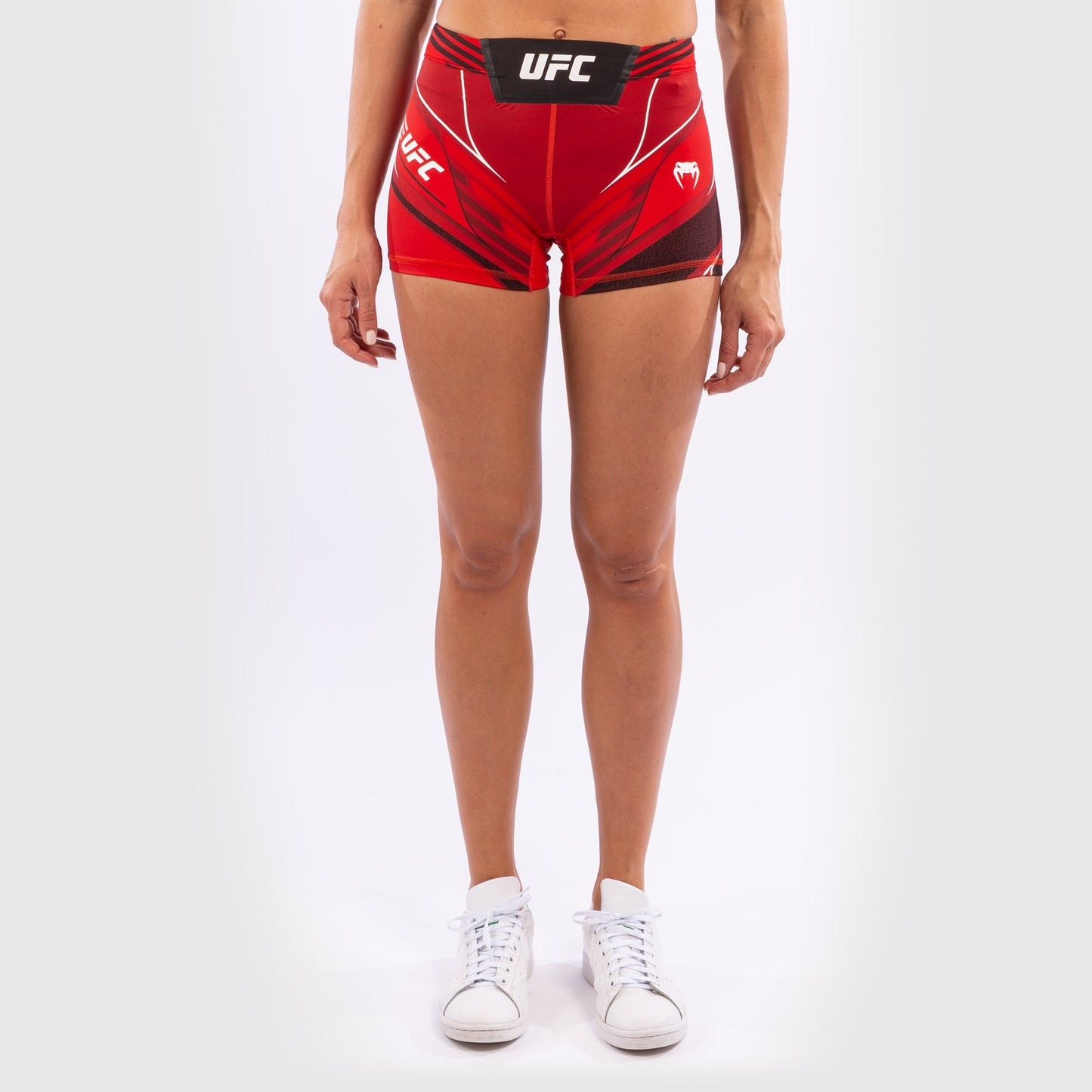 UFC Venum Authentic Fight Night 女士综合格斗短裤 – 短款 – 红色