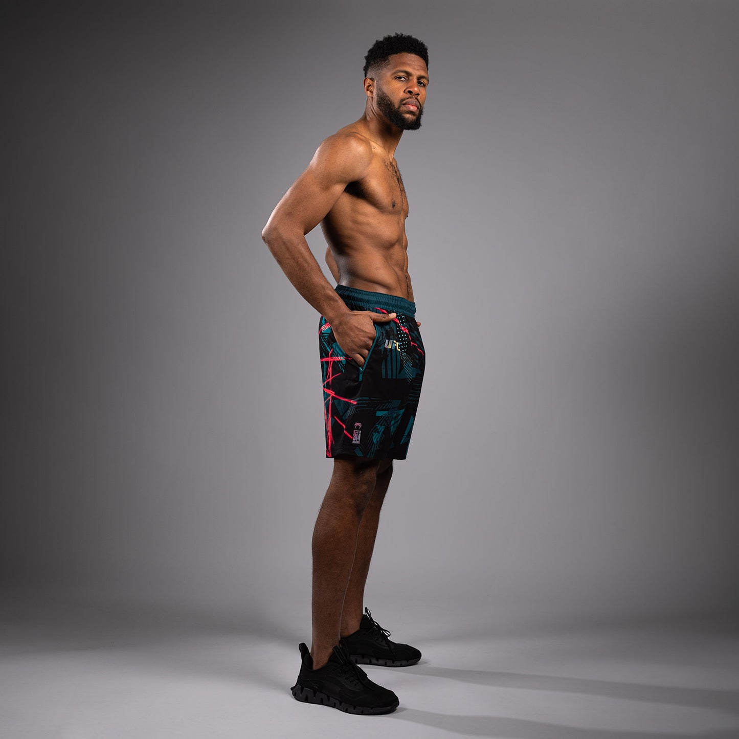 UFC Fusion By Venum Miami Edition 格斗短裤–男士款–黑色