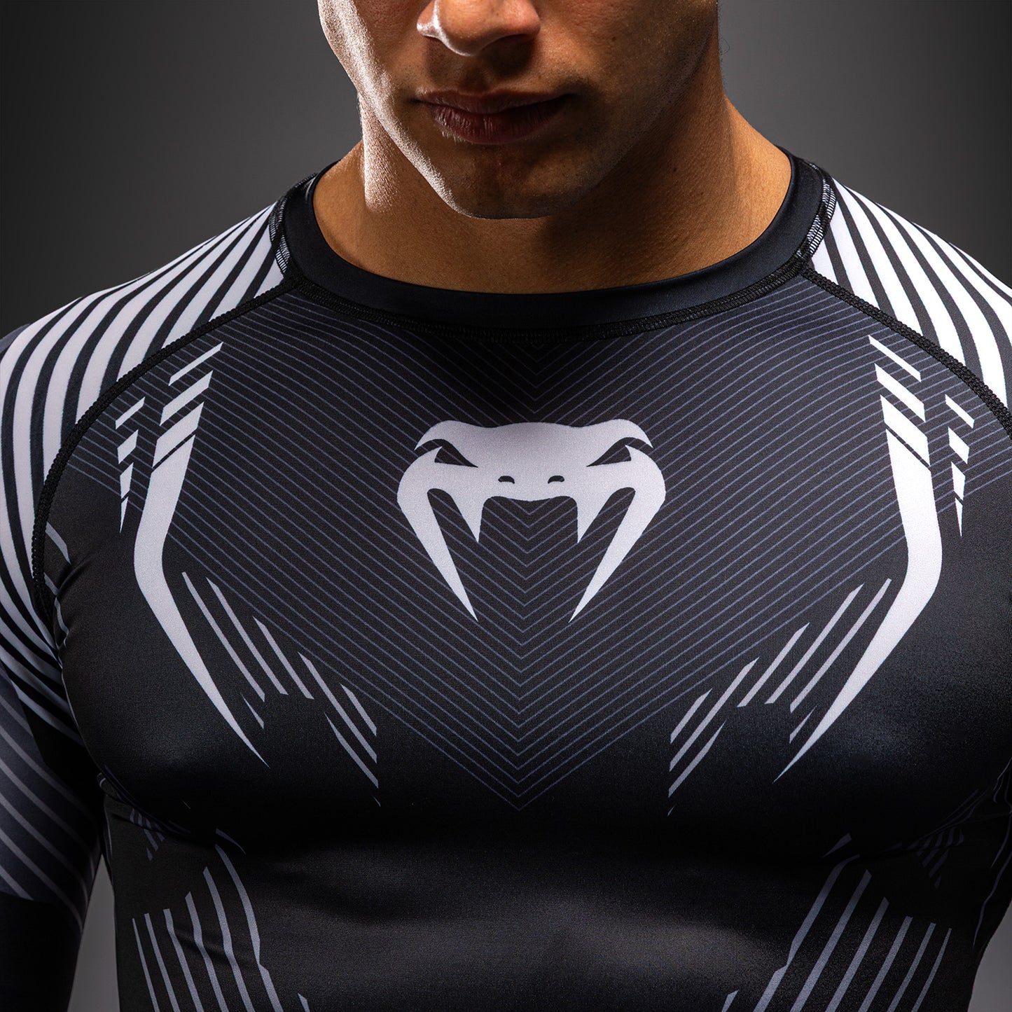 NO-GI 6.0 长袖紧身防磨衣 – 黑色/白色