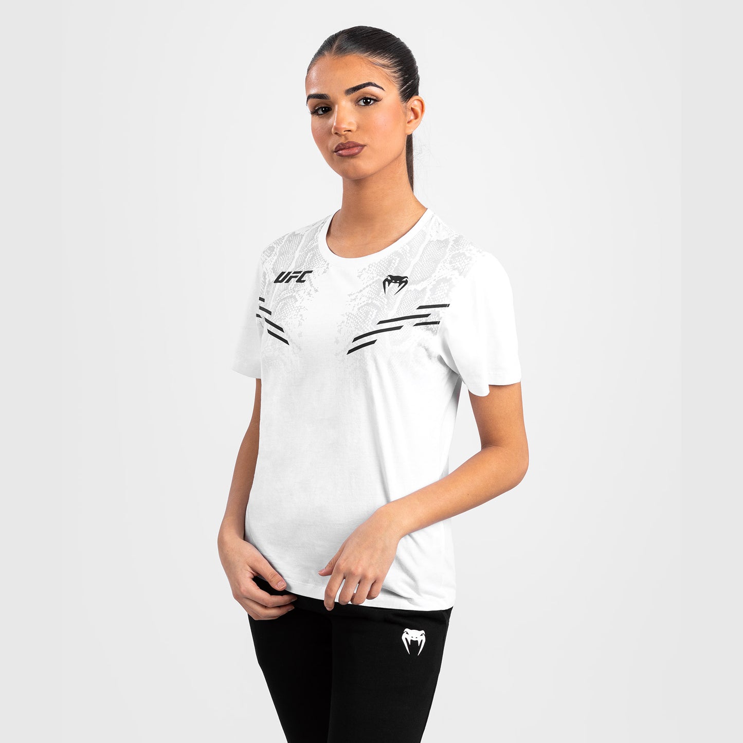 UFC Adrenaline by Venum Replica 女士短袖T恤 – 白色