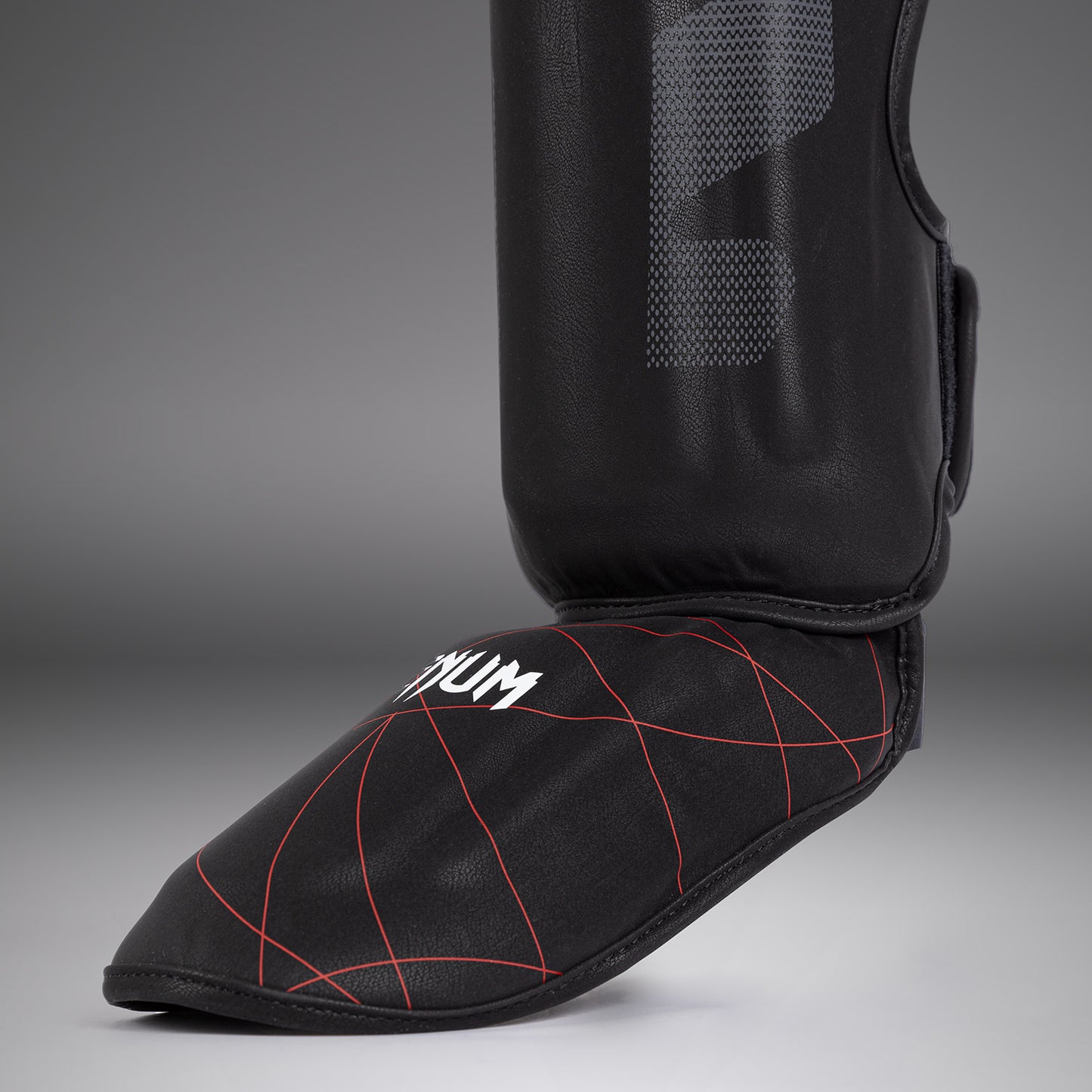 Venum Tactical XT 护胫 – 黑色/火红色