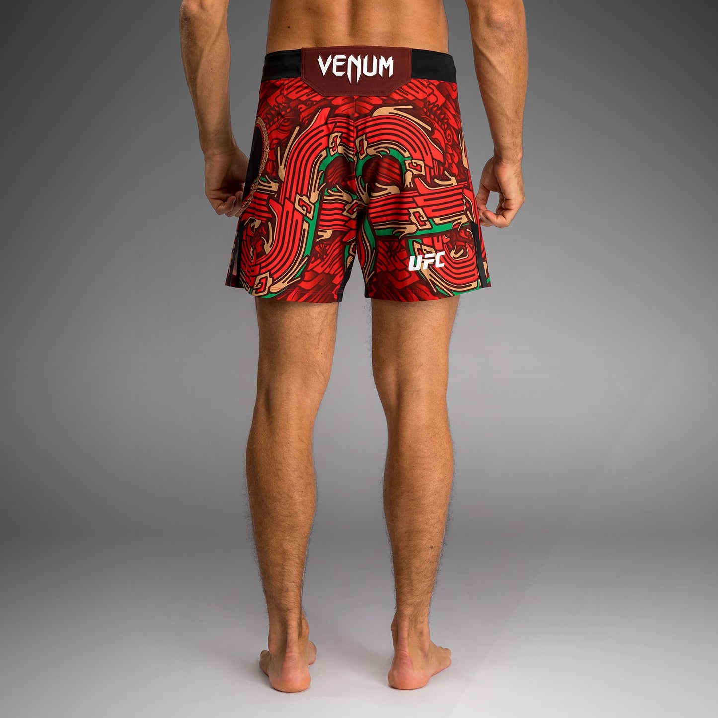 Men’s UFC Unrivaled by Venum 红色Brandon Moreno 短款格斗短裤