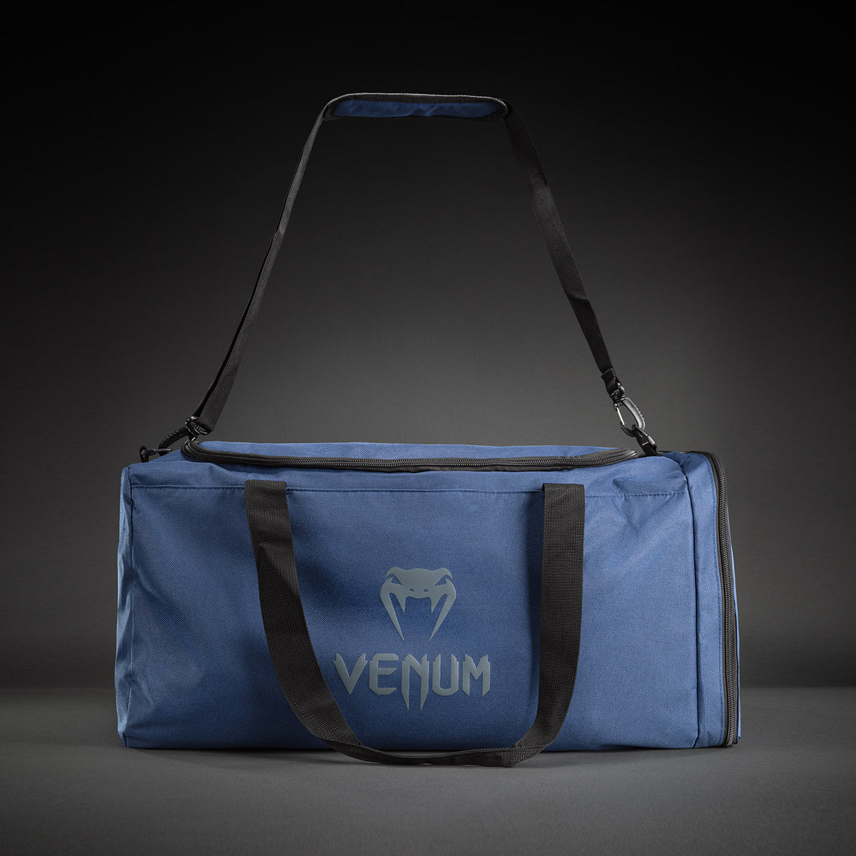 Venum Essential 运动包（61L）- 海军蓝