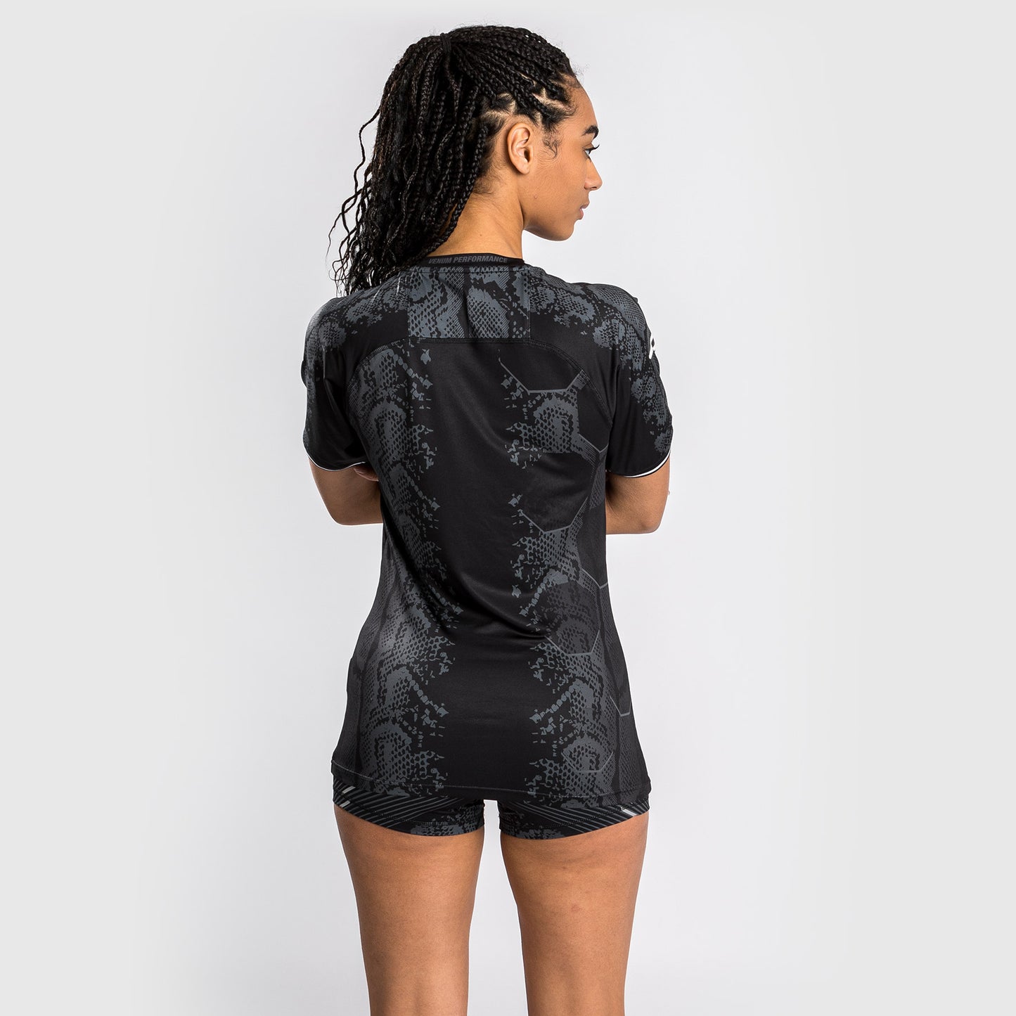 UFC Adrenaline by Venum Authentic Fight Night 女士款出场球衣 – 黑色