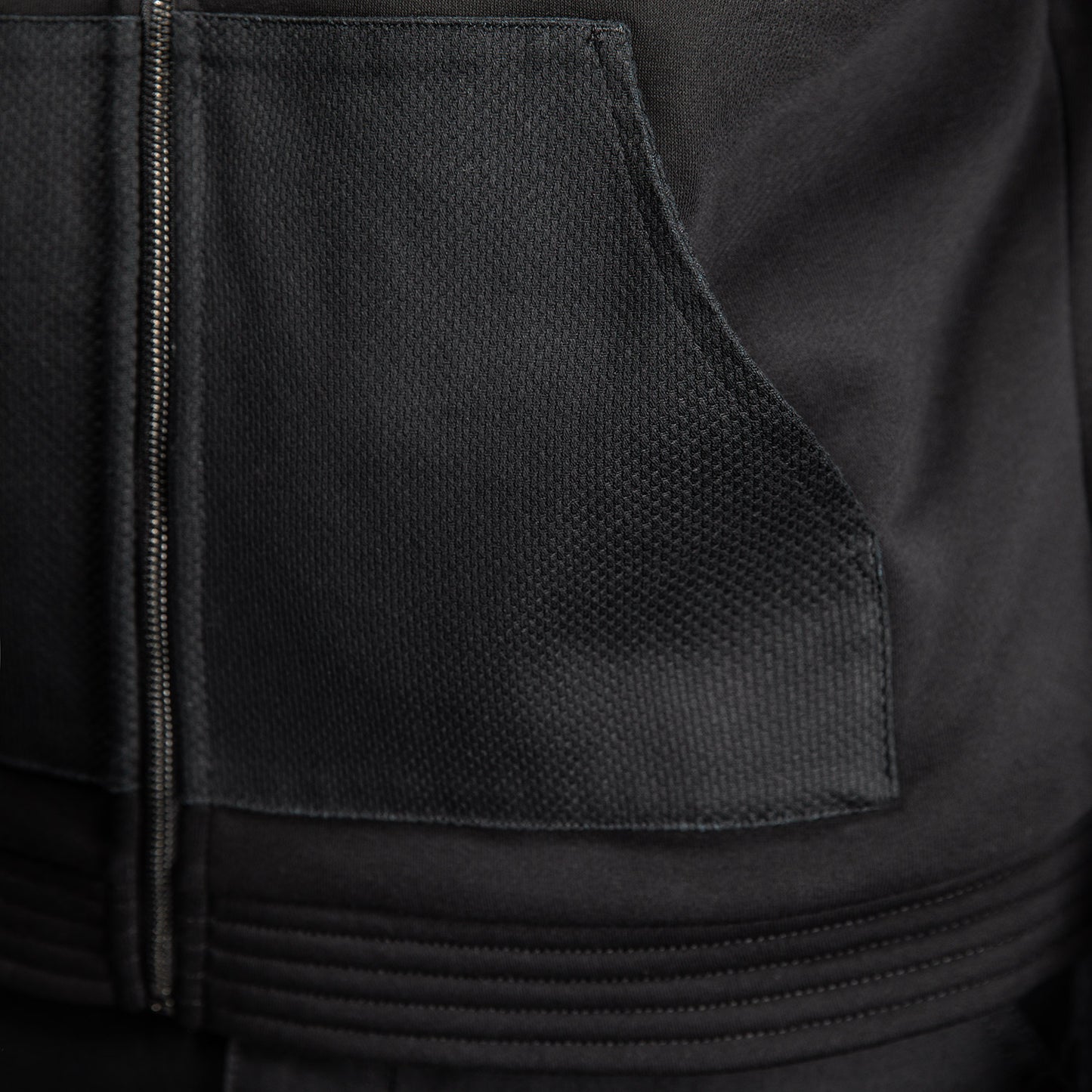 Venum Urban 柔术服连帽卫衣–黑色
