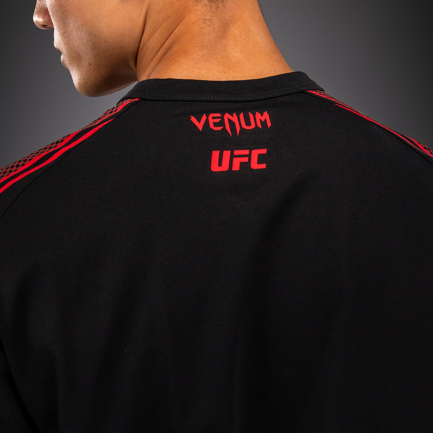 Venum UFC Unity by Venum Authentic Fight Week 男子长袖T恤 - 黑色