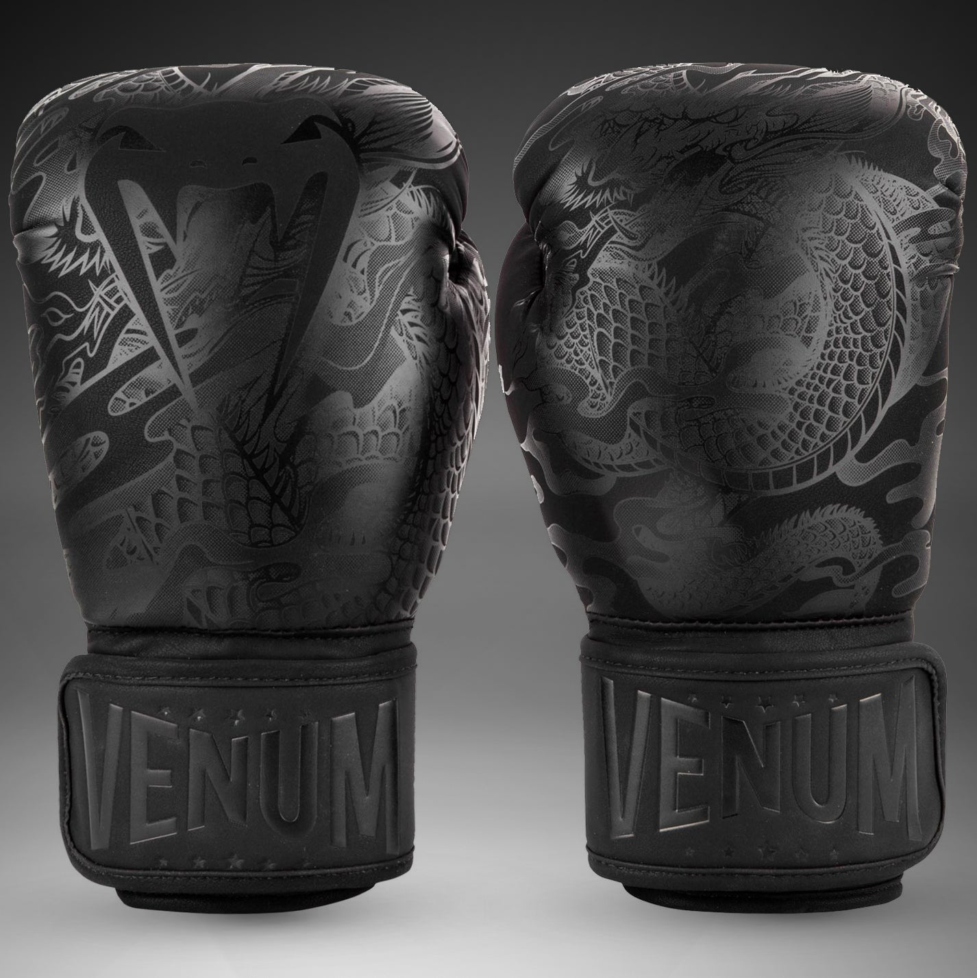 Venum Dragon's Flight 拳击手套