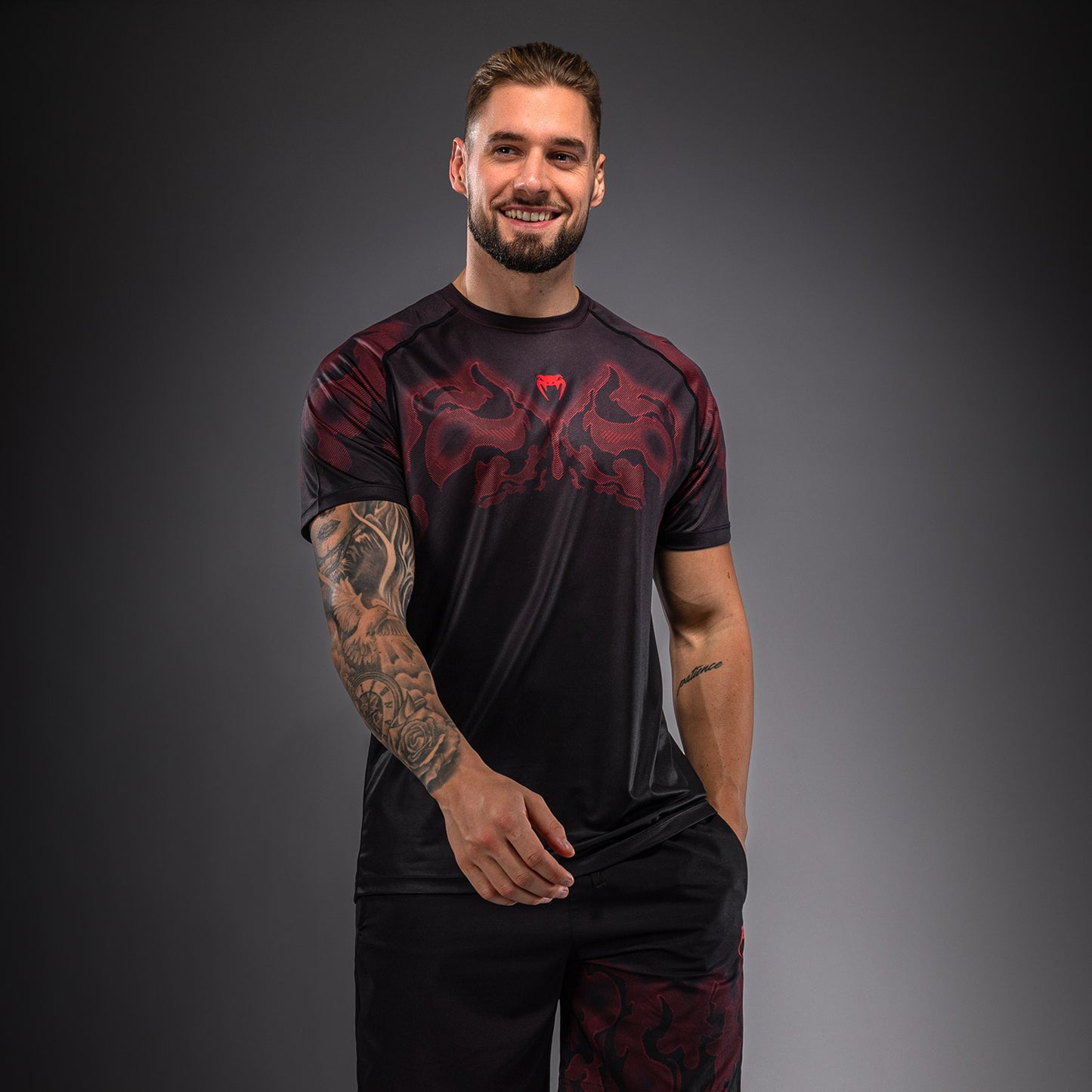 Venum Spectre Dry Tech T恤 – 黑色/红色