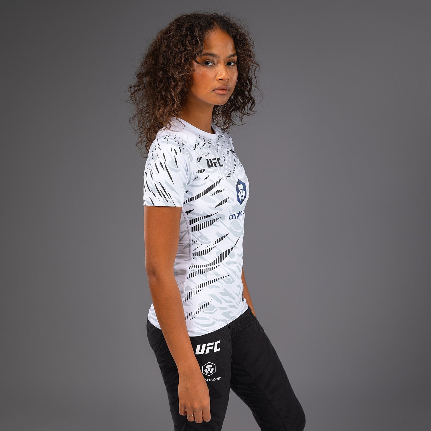 UFC Fusion by Venum Authentic Fight Night 女士紧身防磨衣–白色