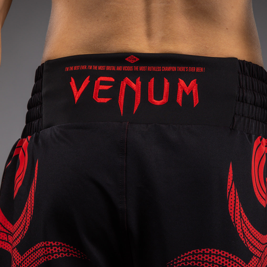 Venum x Mike Tyson: Tiger 拳击短裤 – 深黑色/烈焰红