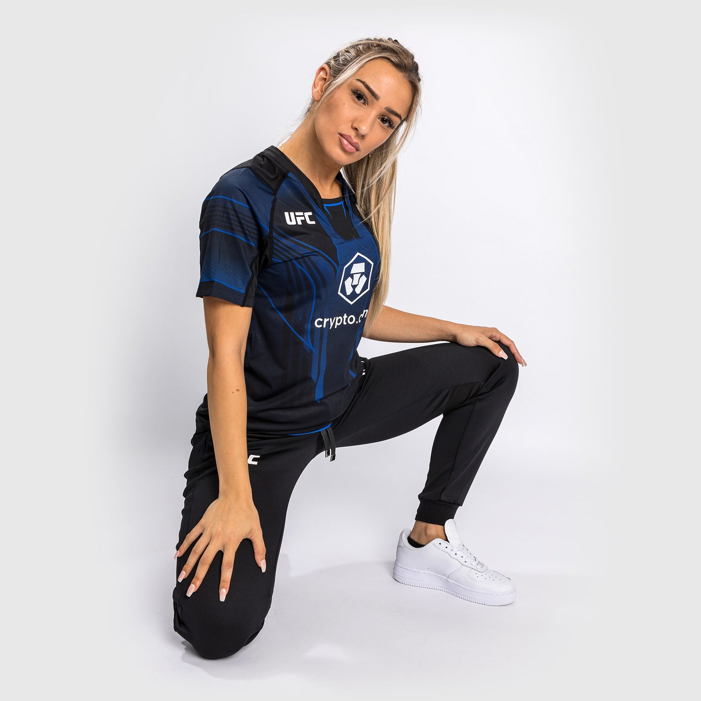 UFC Authentic Fight Night 2.0 Kit By Venum 女士款出场球衣 – 午夜蓝版