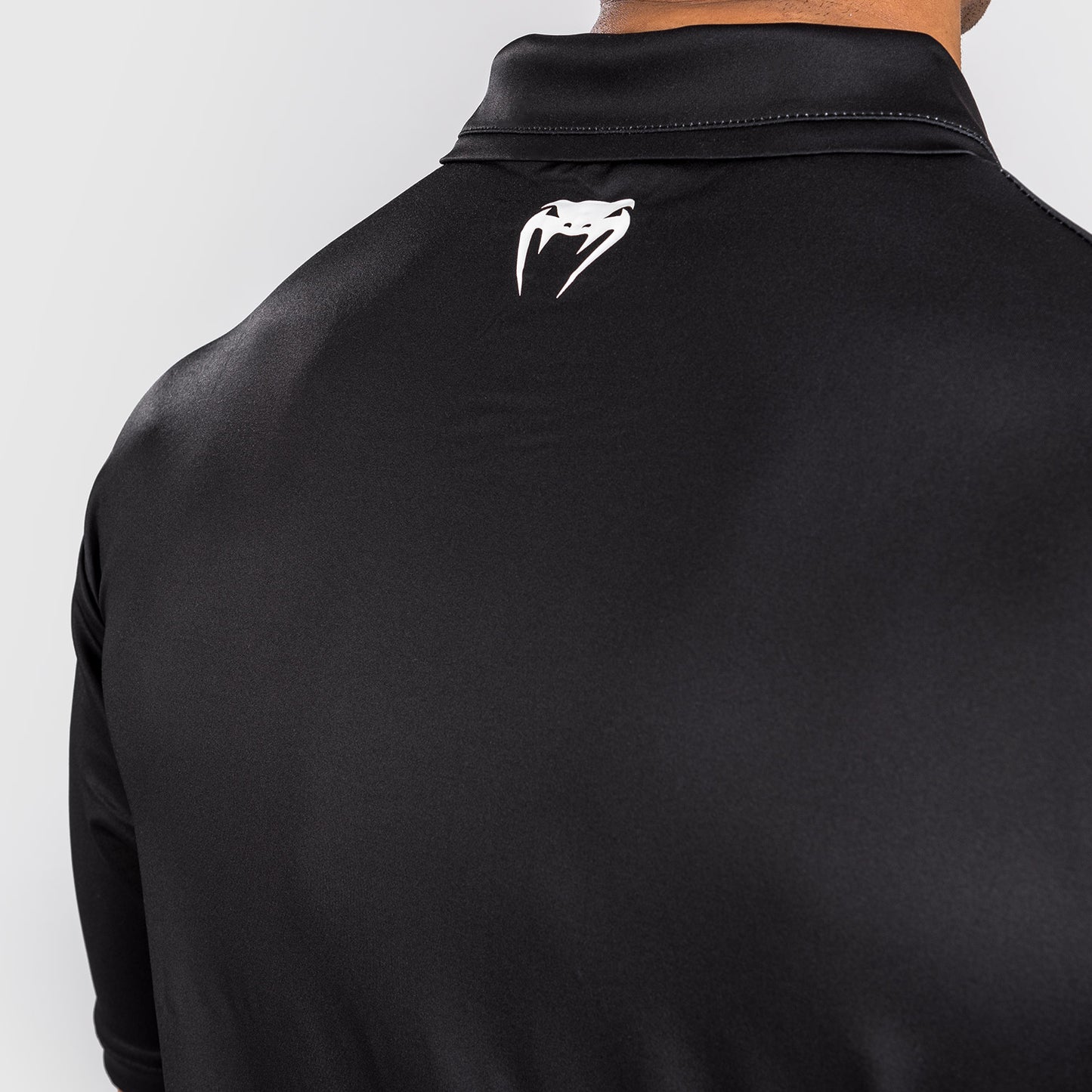Venum x Ares Dry Tech 保罗衫 – 黑色