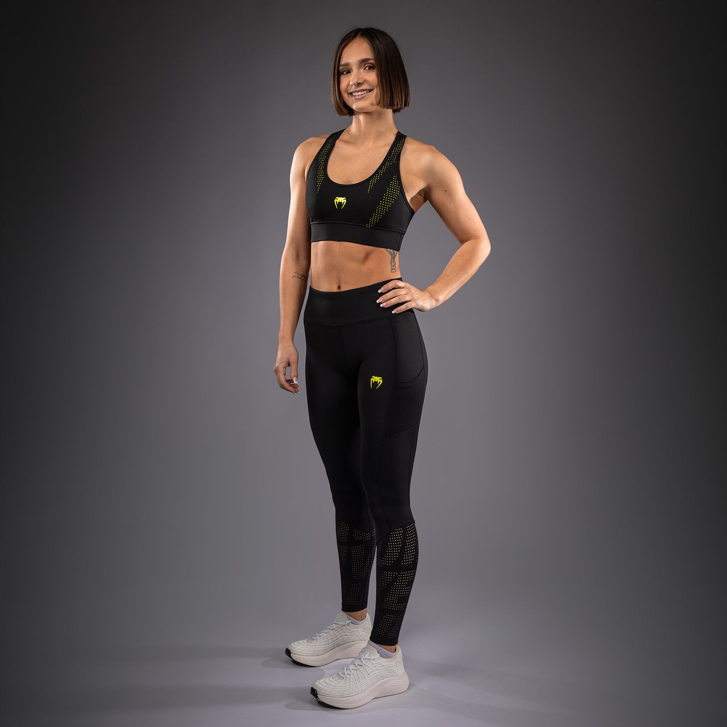 Venum Lazer 女士运动内衣 – 黑色/黄色