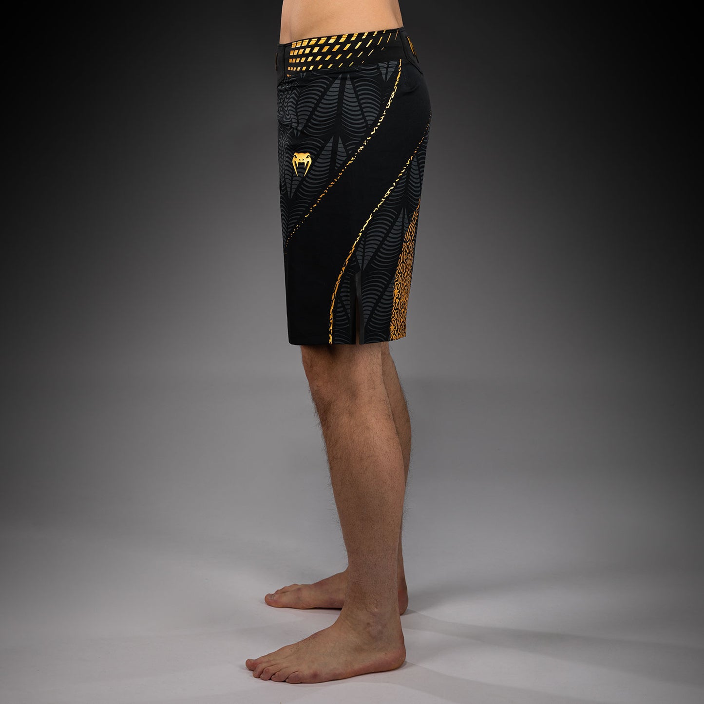 男士Venum UFC Zenith Champion 正品长款格斗短裤