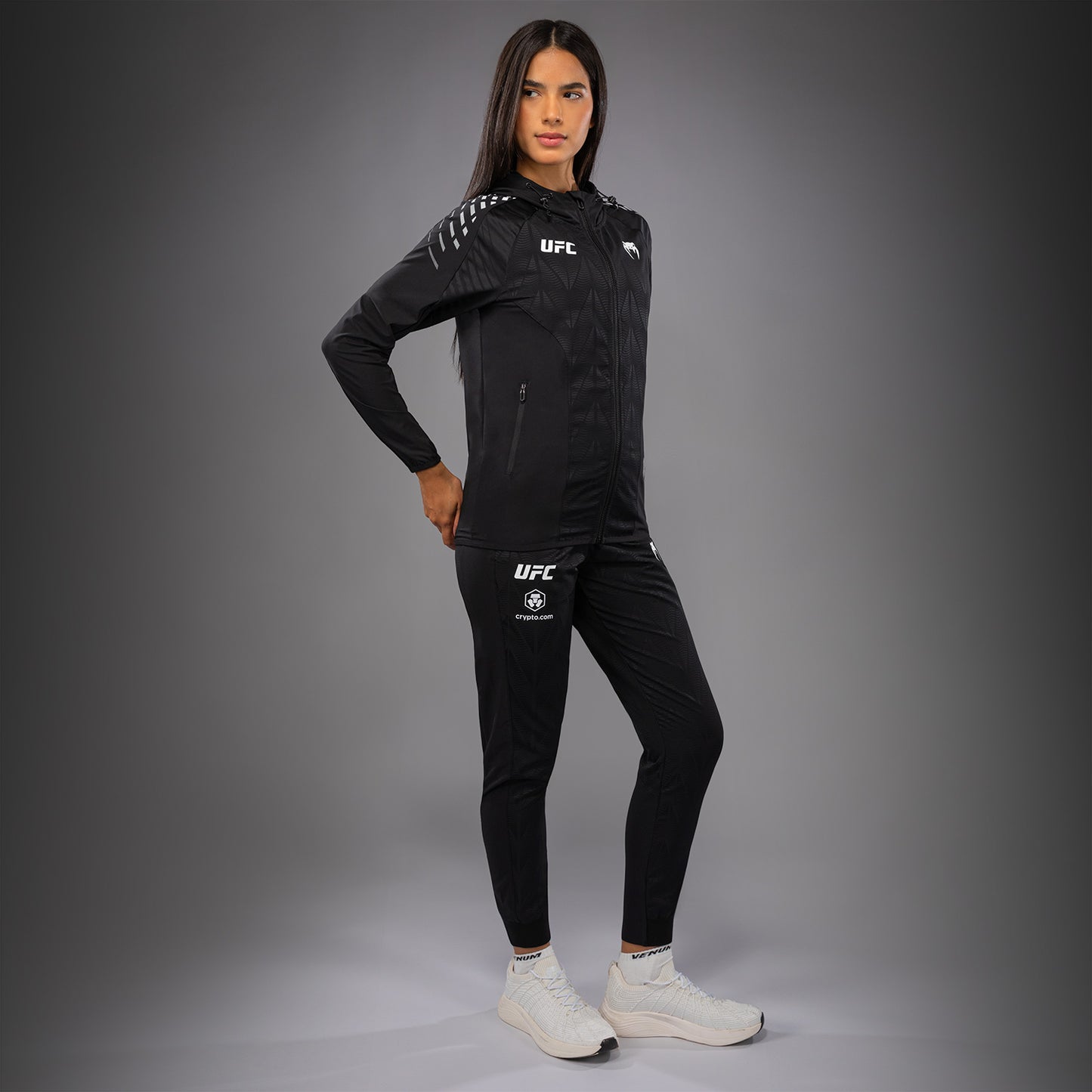 Women's UFC Zenith by Venum 正品战斗之夜出场连帽衫 – 黑色