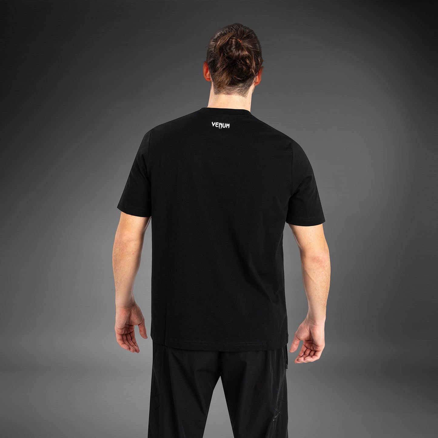 UFC Venum Classic T恤 – 黑色/红色